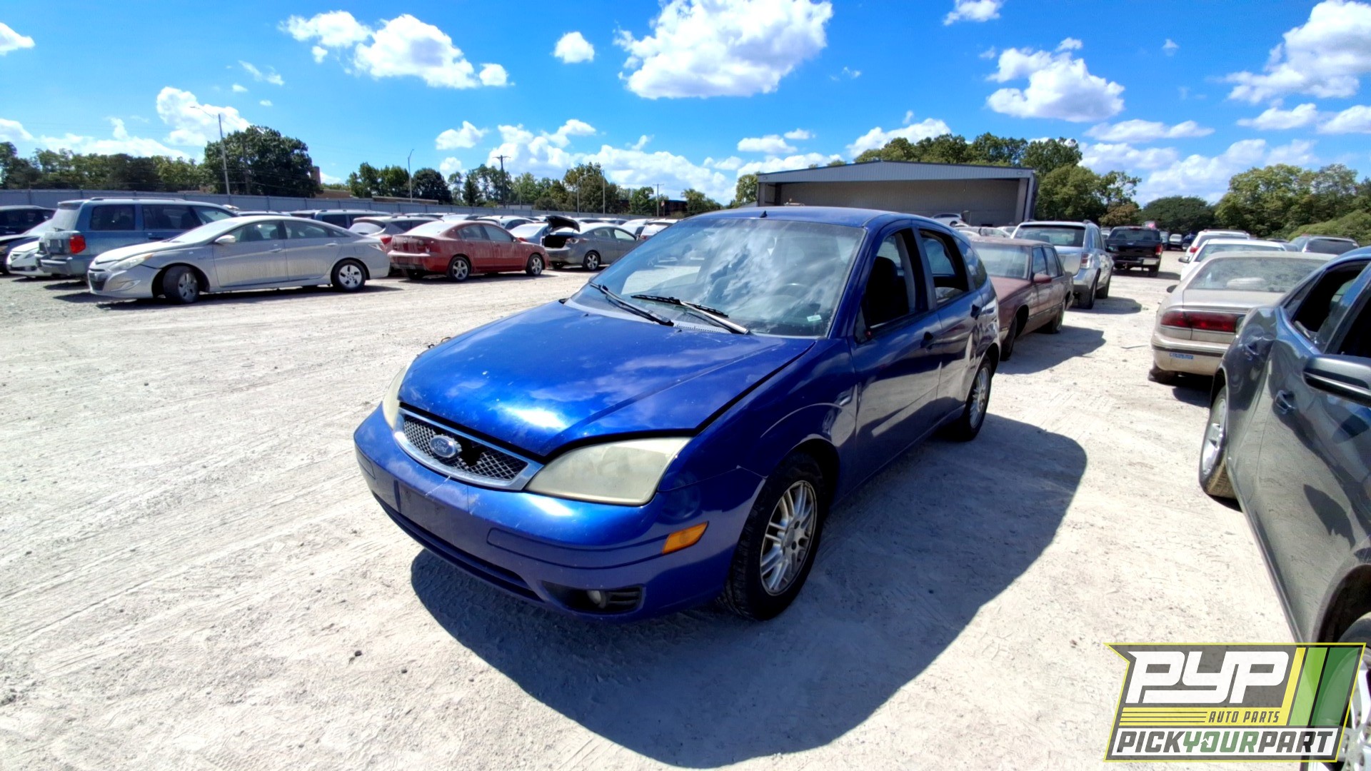 2005 FORD FOCUS available for parts