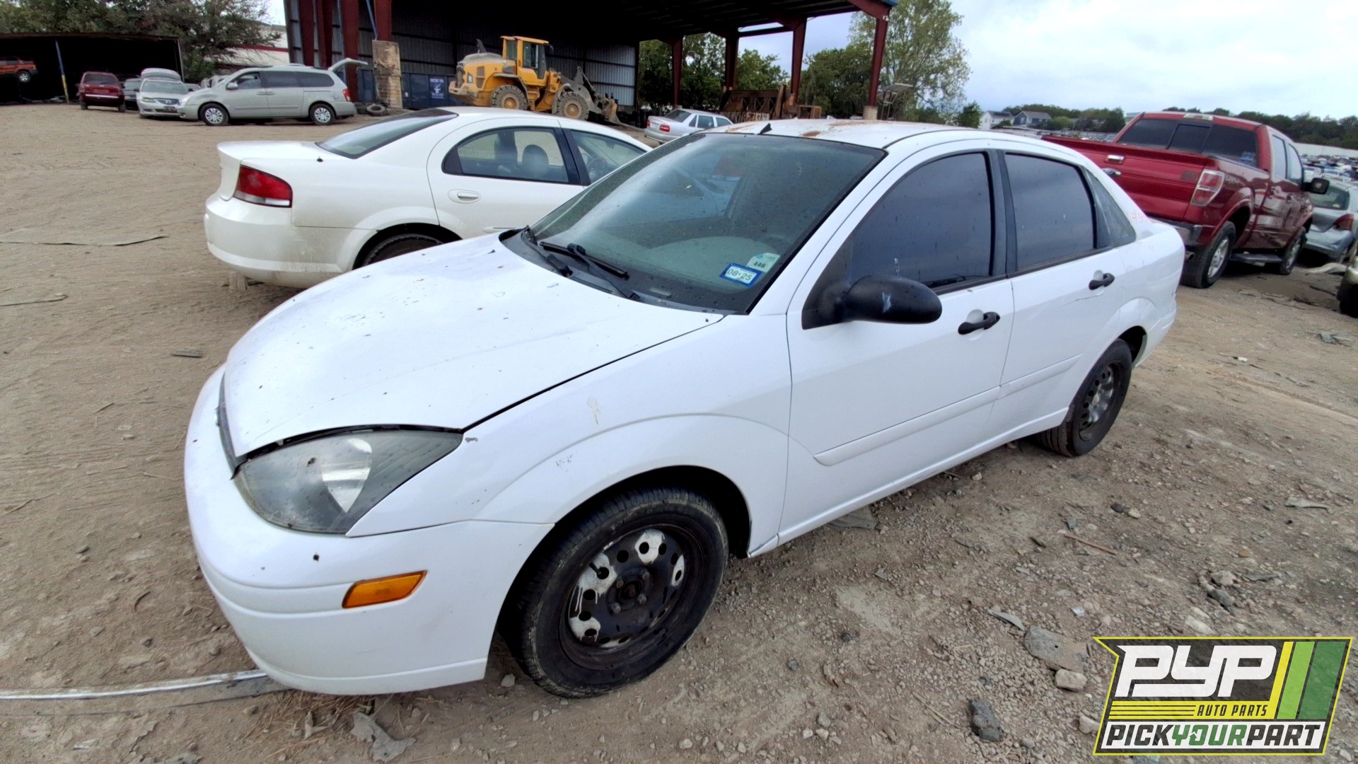 2004 FORD FOCUS available for parts
