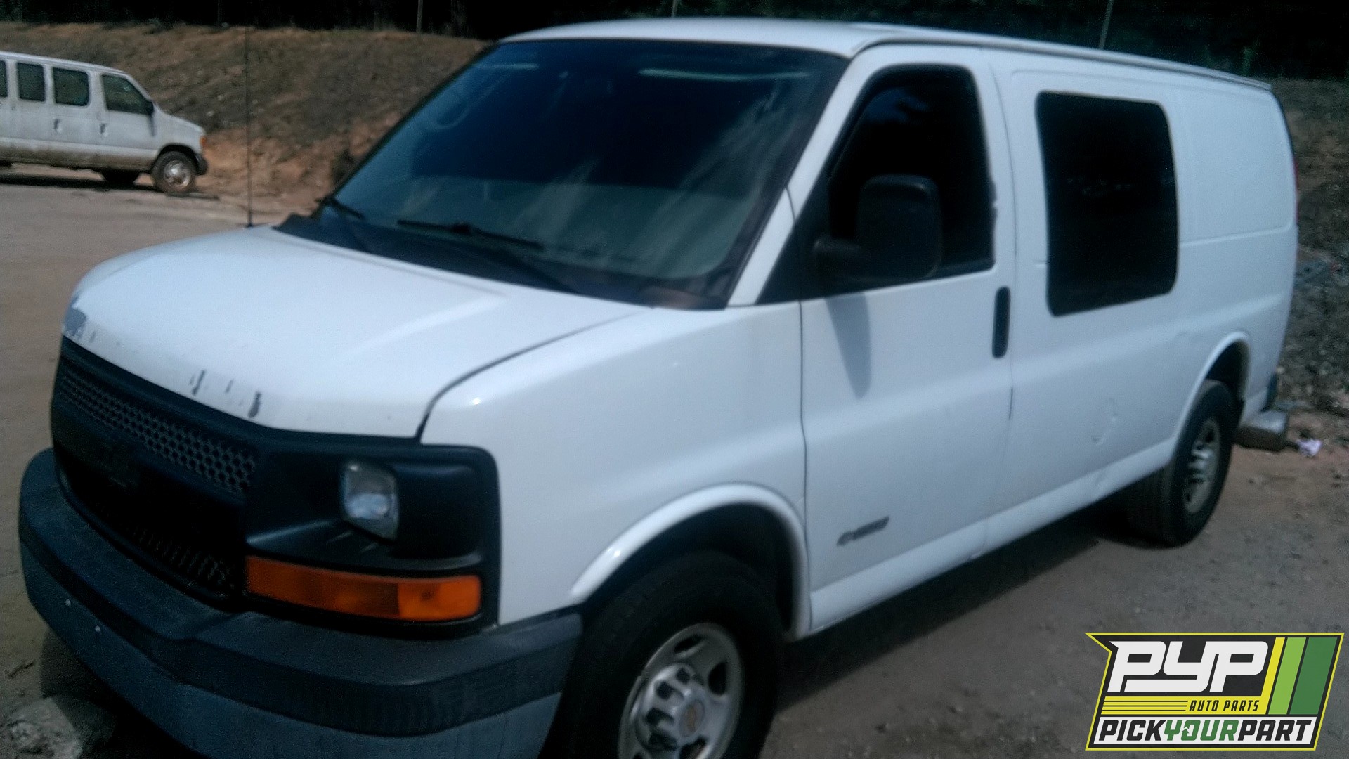 2005 CHEVROLET EXPRESS 2500 available for parts