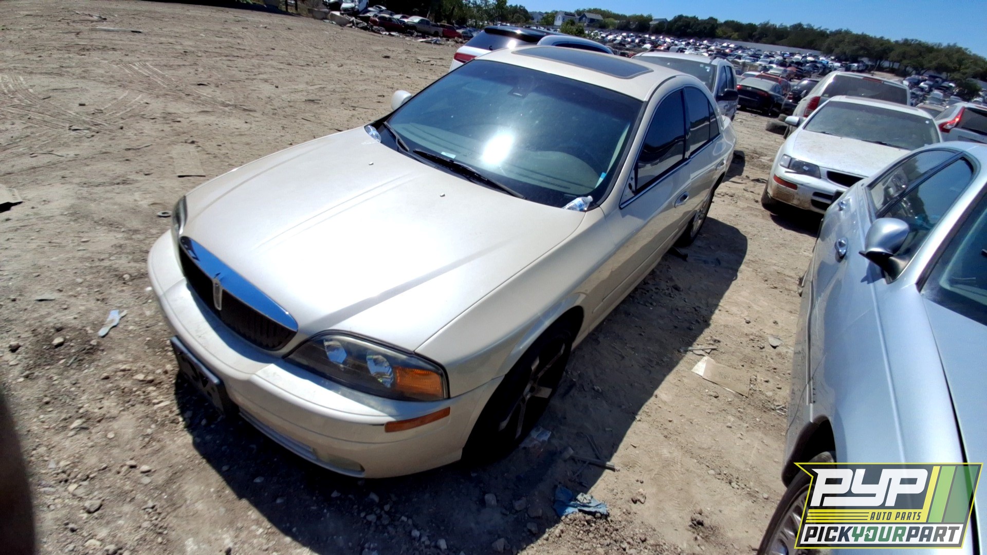 2002 LINCOLN LS available for parts