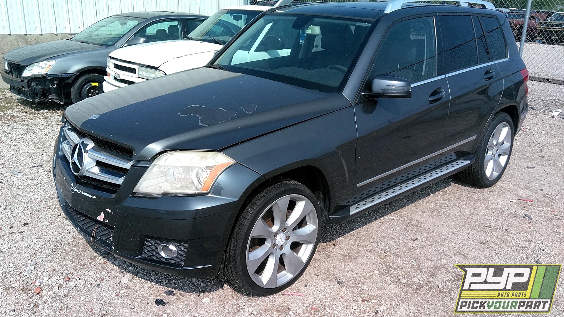 2011 MERCEDES-BENZ GLK350 available for parts