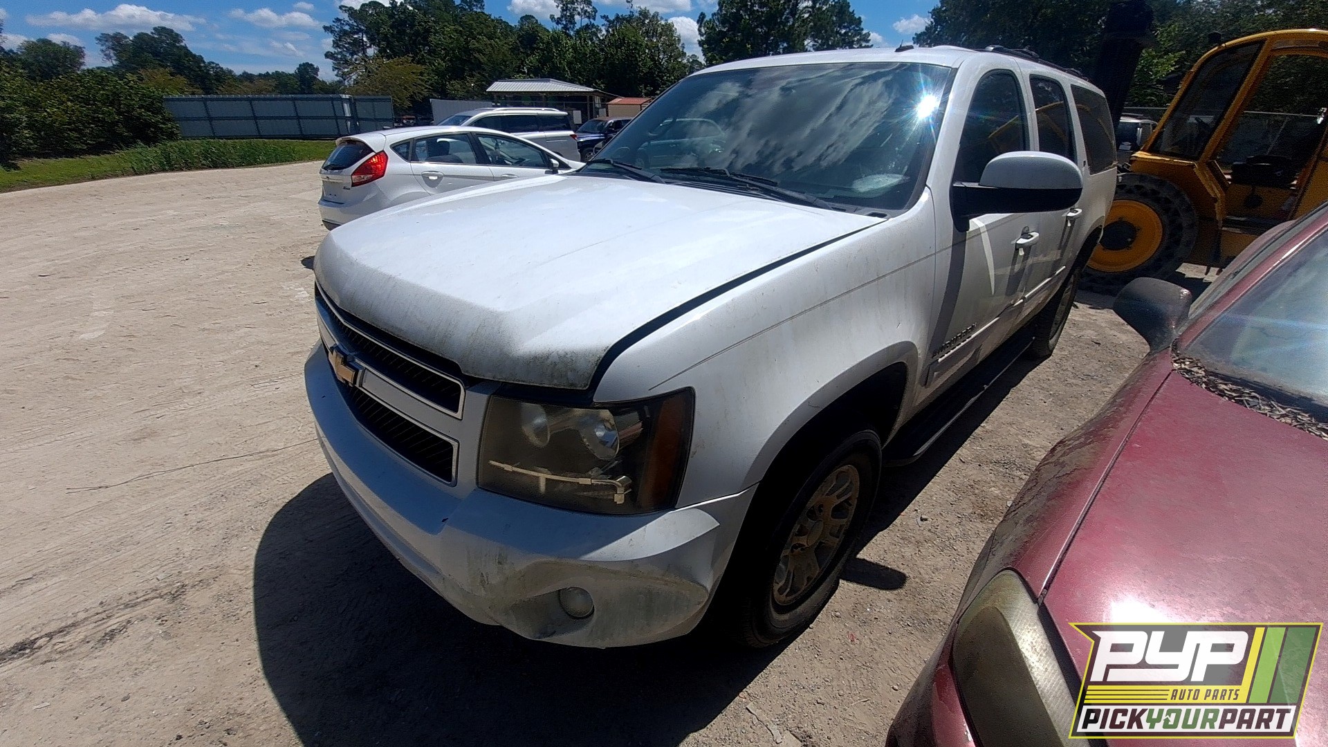 2010 CHEVROLET SUBURBAN 1500 partes disponibles