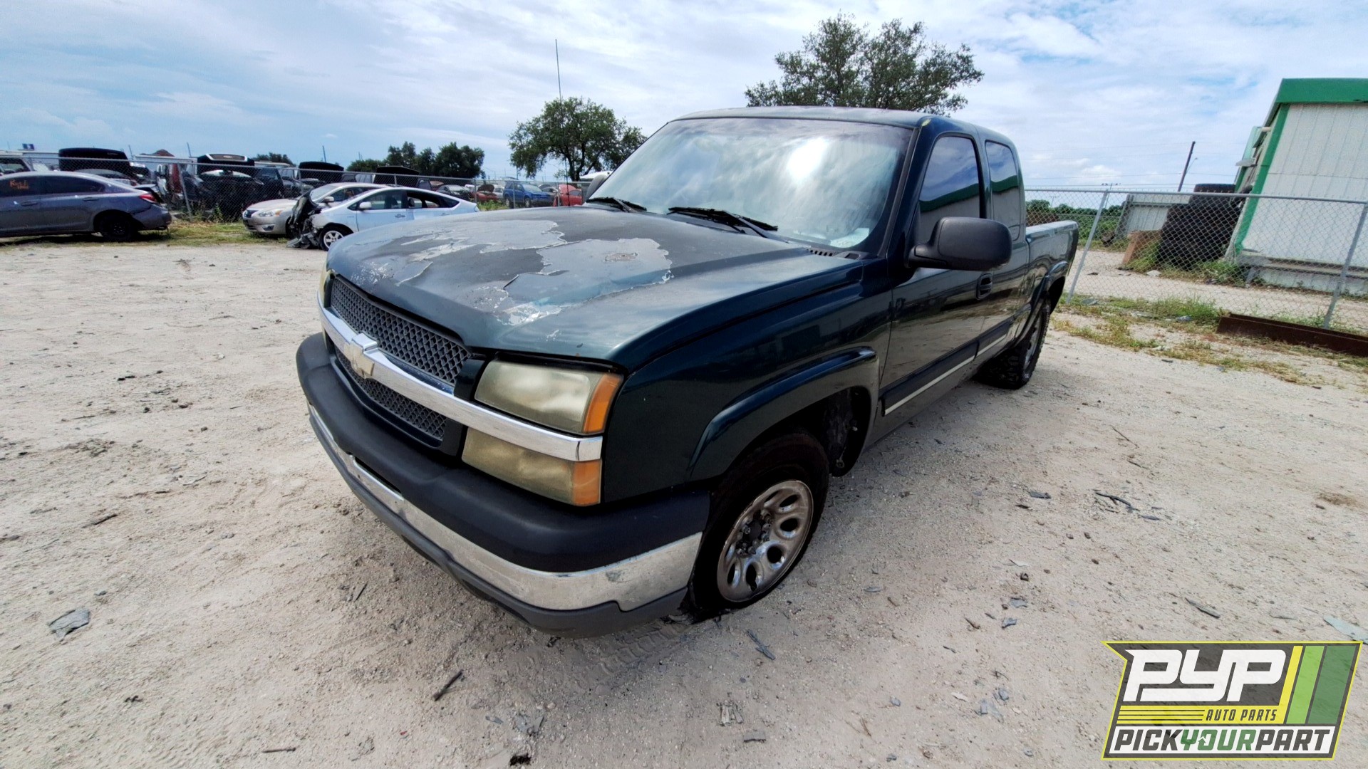 2004 CHEVROLET SILVERADO 1500 available for parts