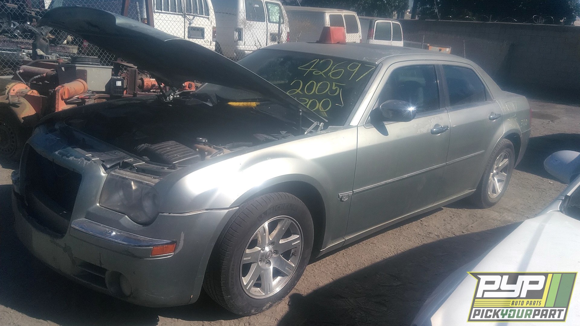 2005 CHRYSLER 300 available for parts