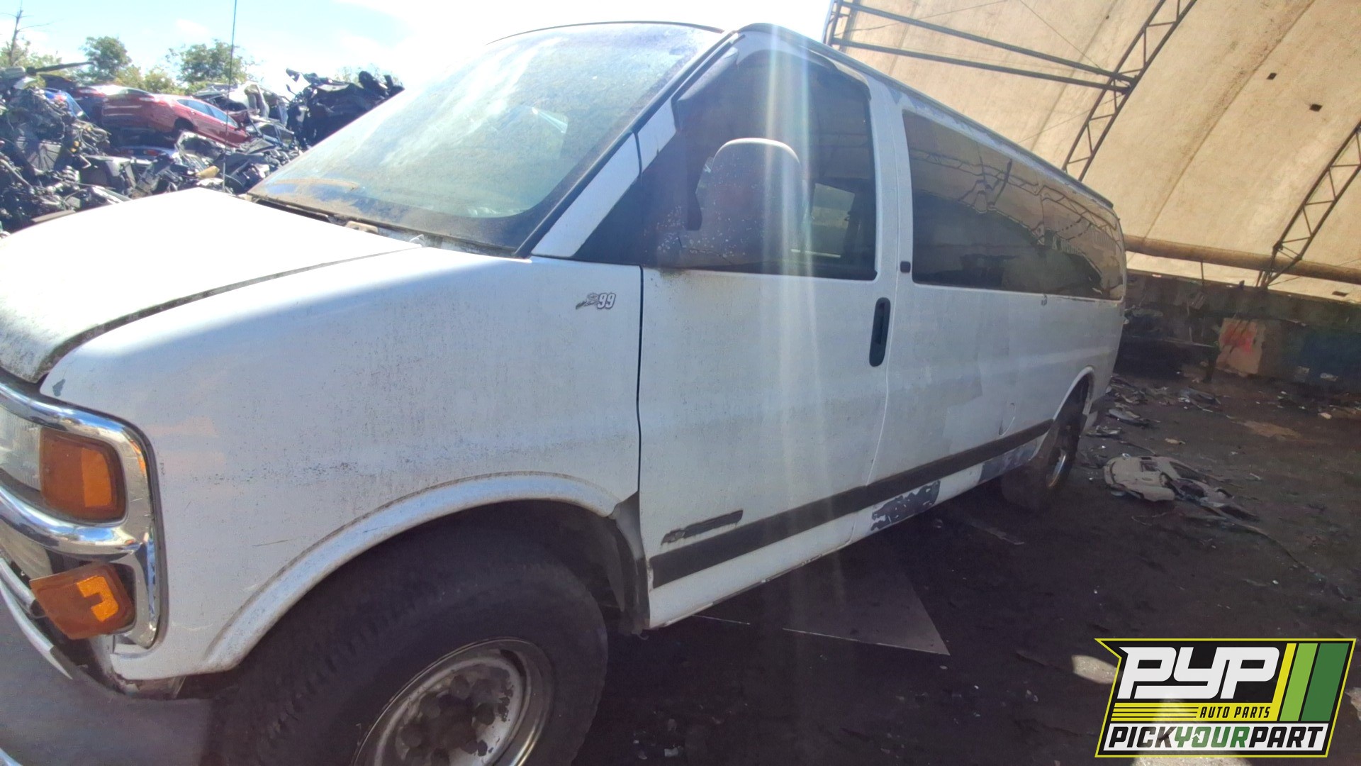 2001 CHEVROLET EXPRESS 3500 partes disponibles