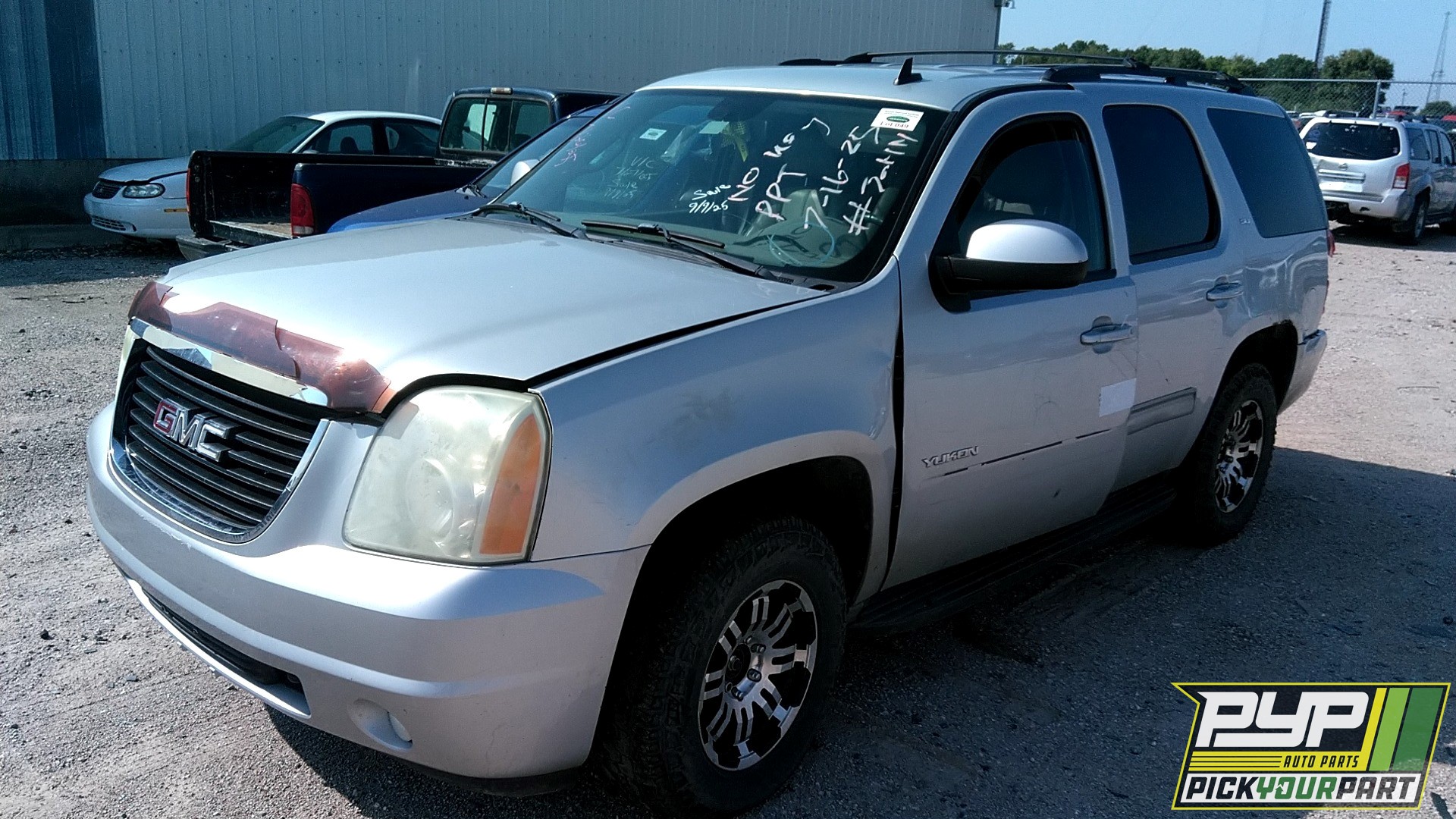 2010 GMC YUKON available for parts