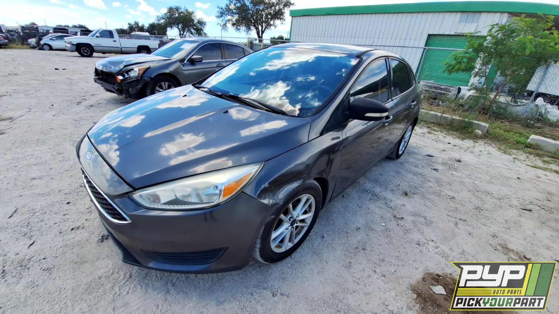 2016 FORD FOCUS available for parts