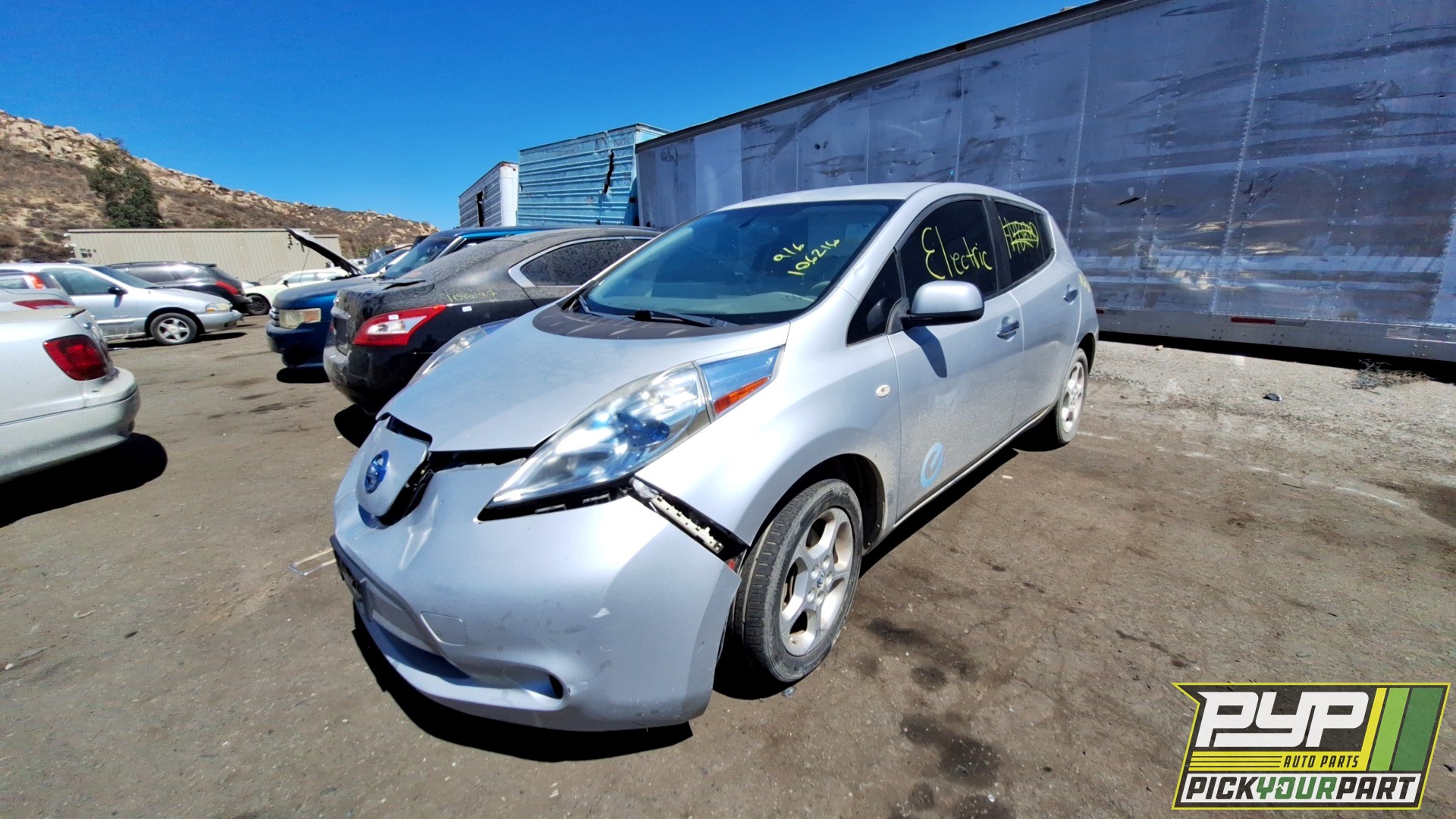2011 NISSAN LEAF partes disponibles