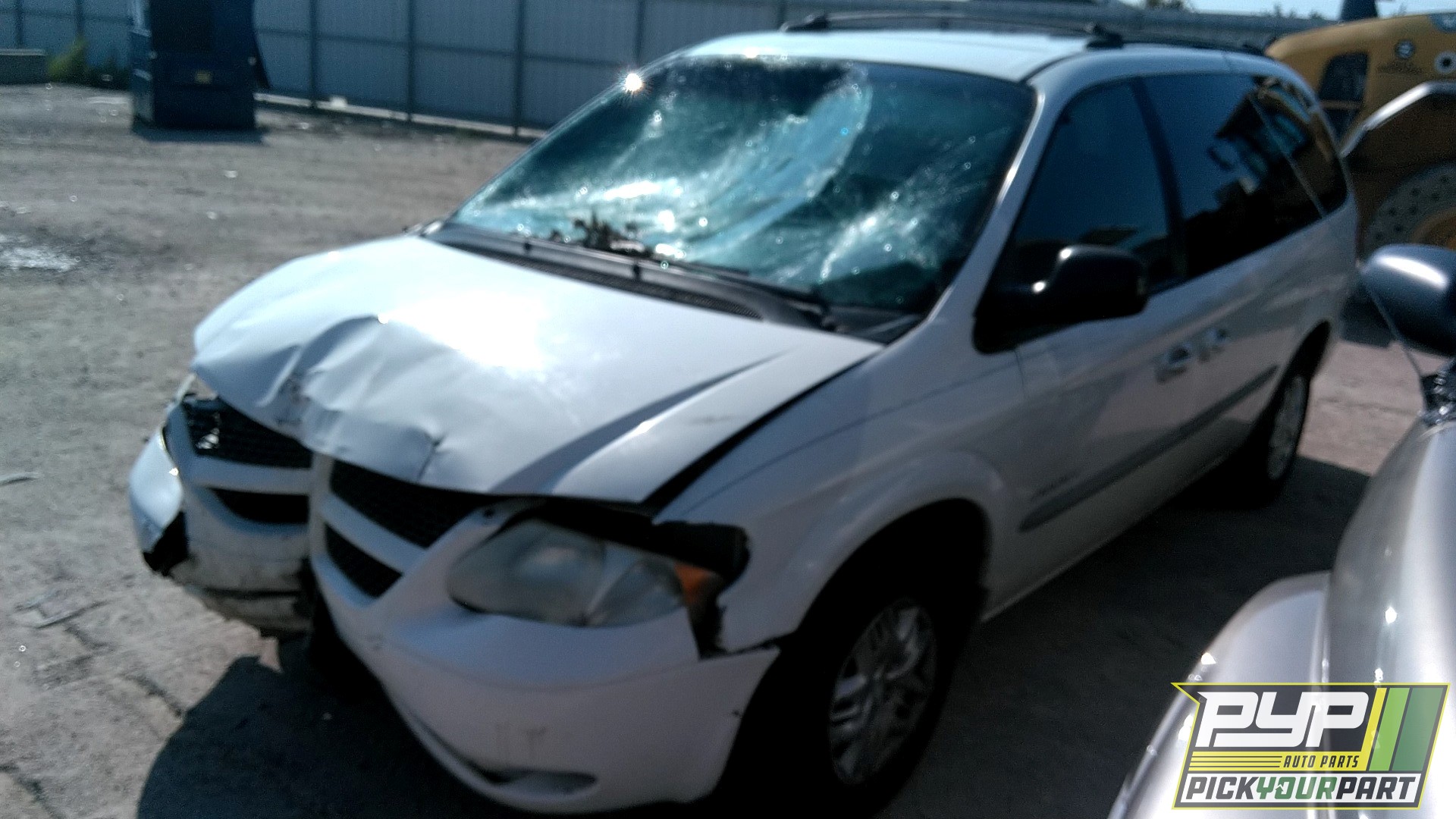 2001 DODGE GRAND CARAVAN available for parts