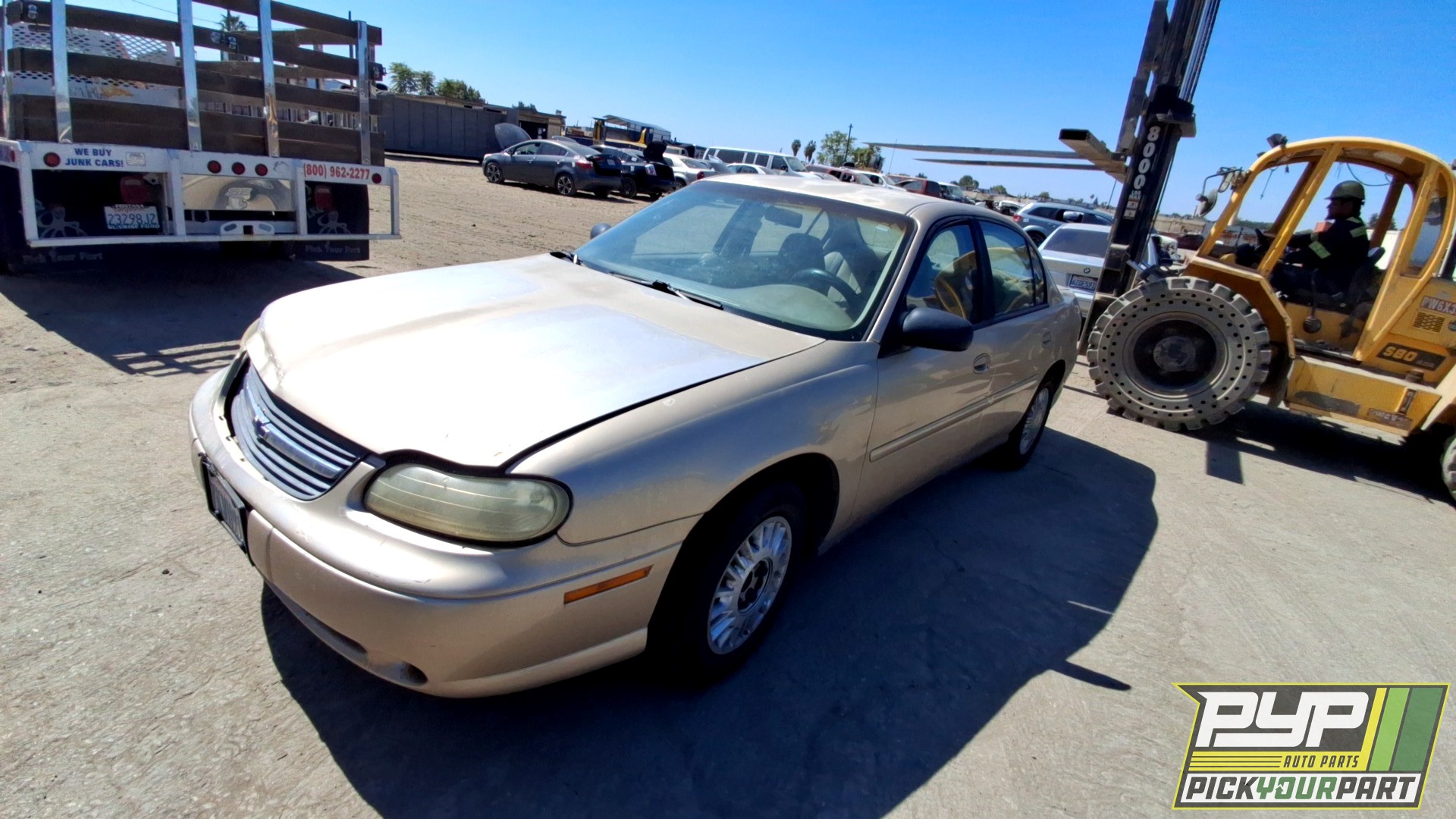 2004 CHEVROLET CLASSIC partes disponibles