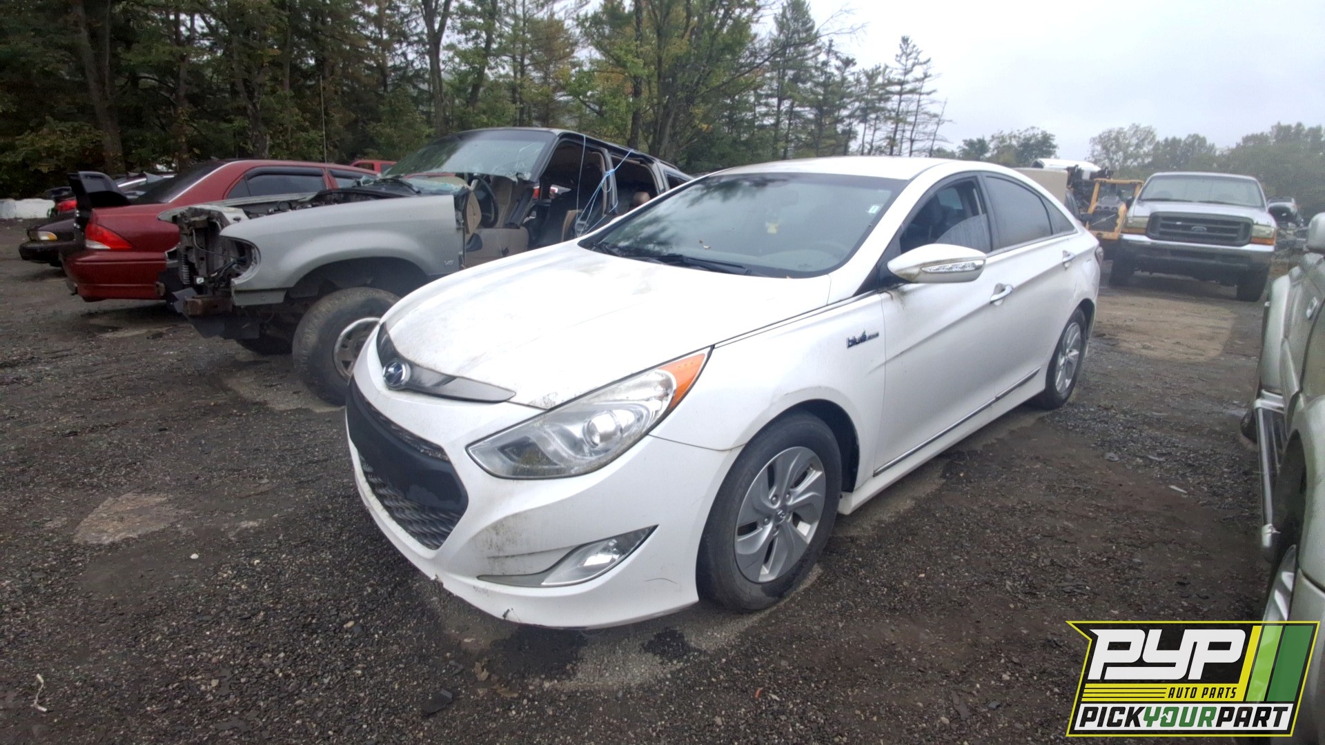 2013 HYUNDAI SONATA available for parts