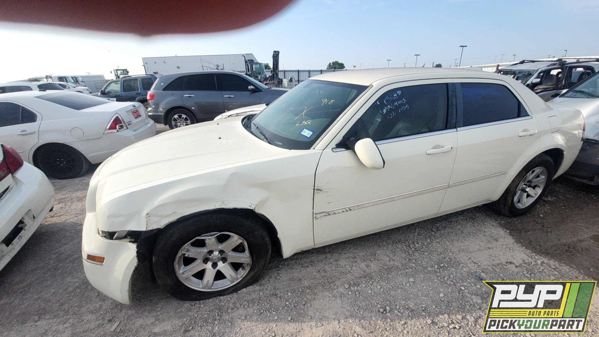2006 CHRYSLER 300 available for parts