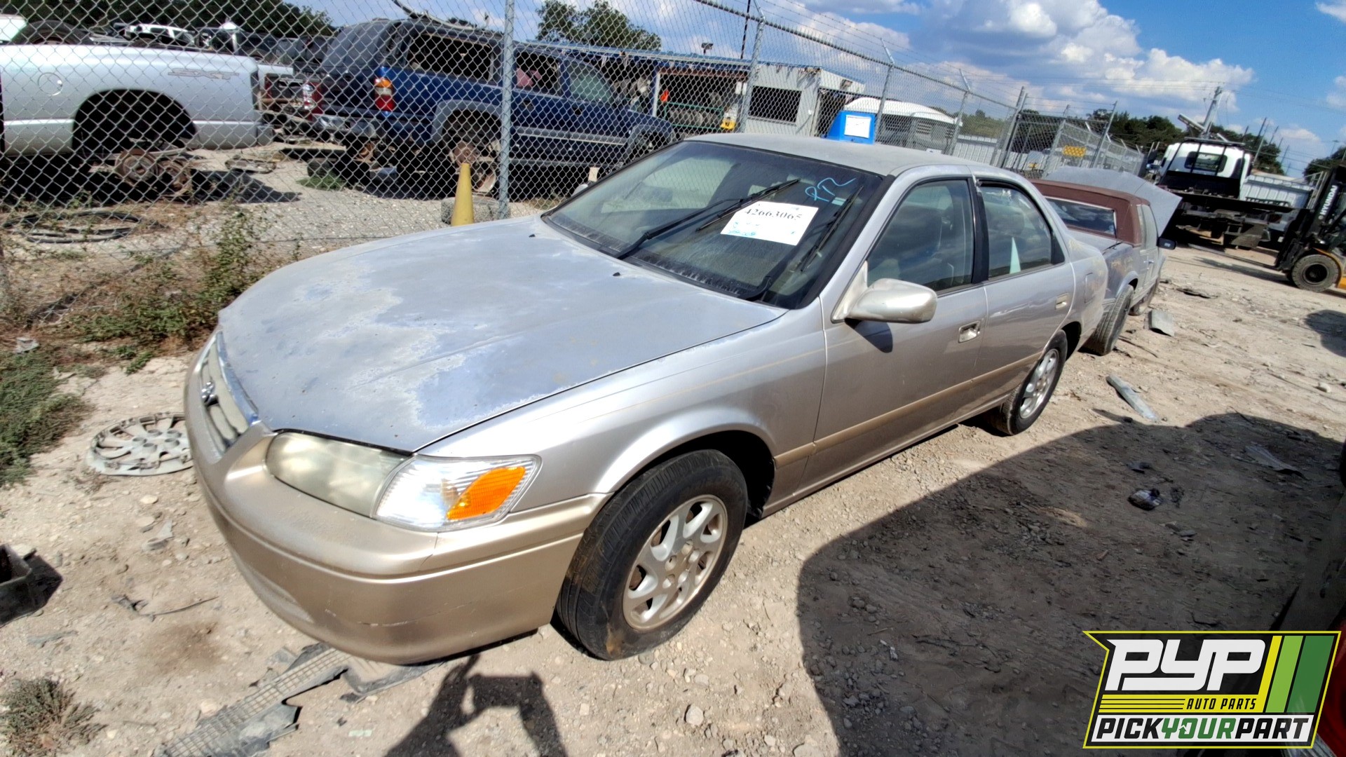 2000 TOYOTA CAMRY partes disponibles