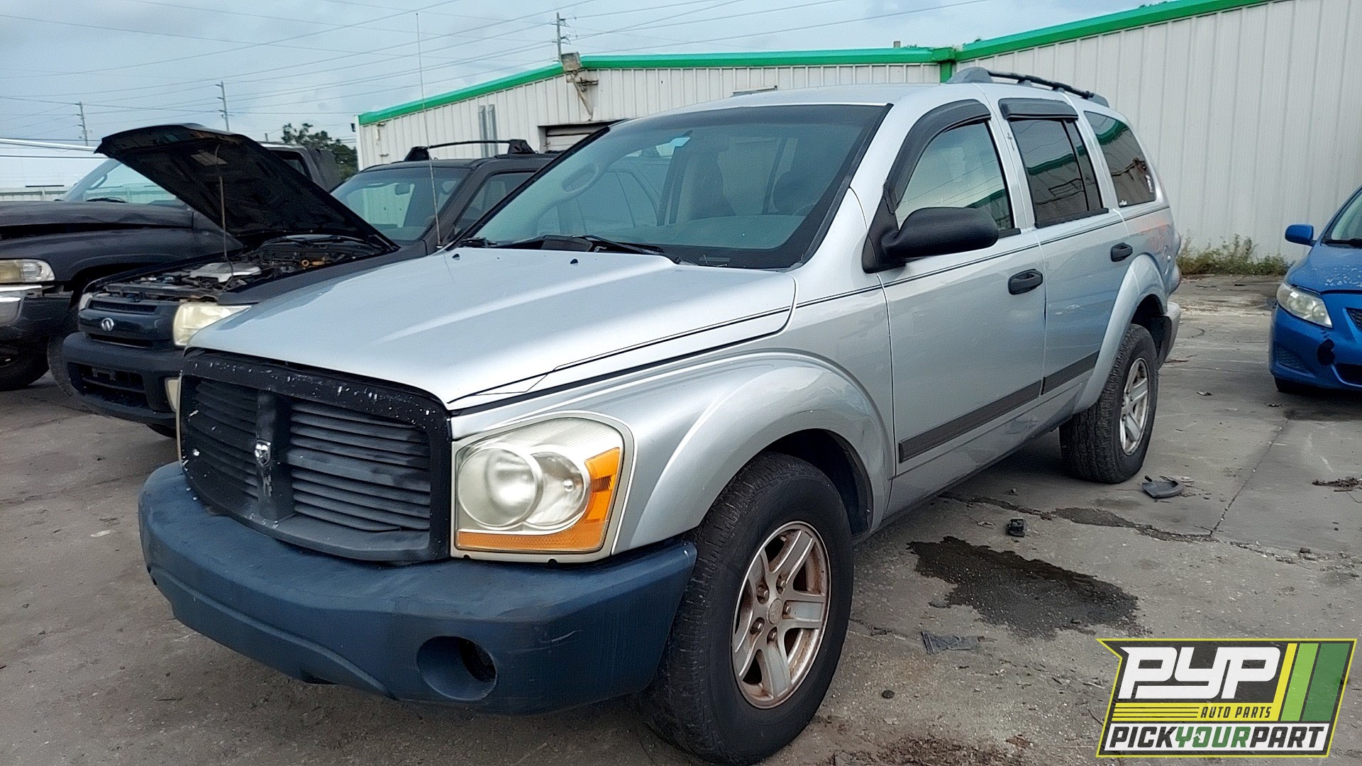 2006 DODGE DURANGO available for parts