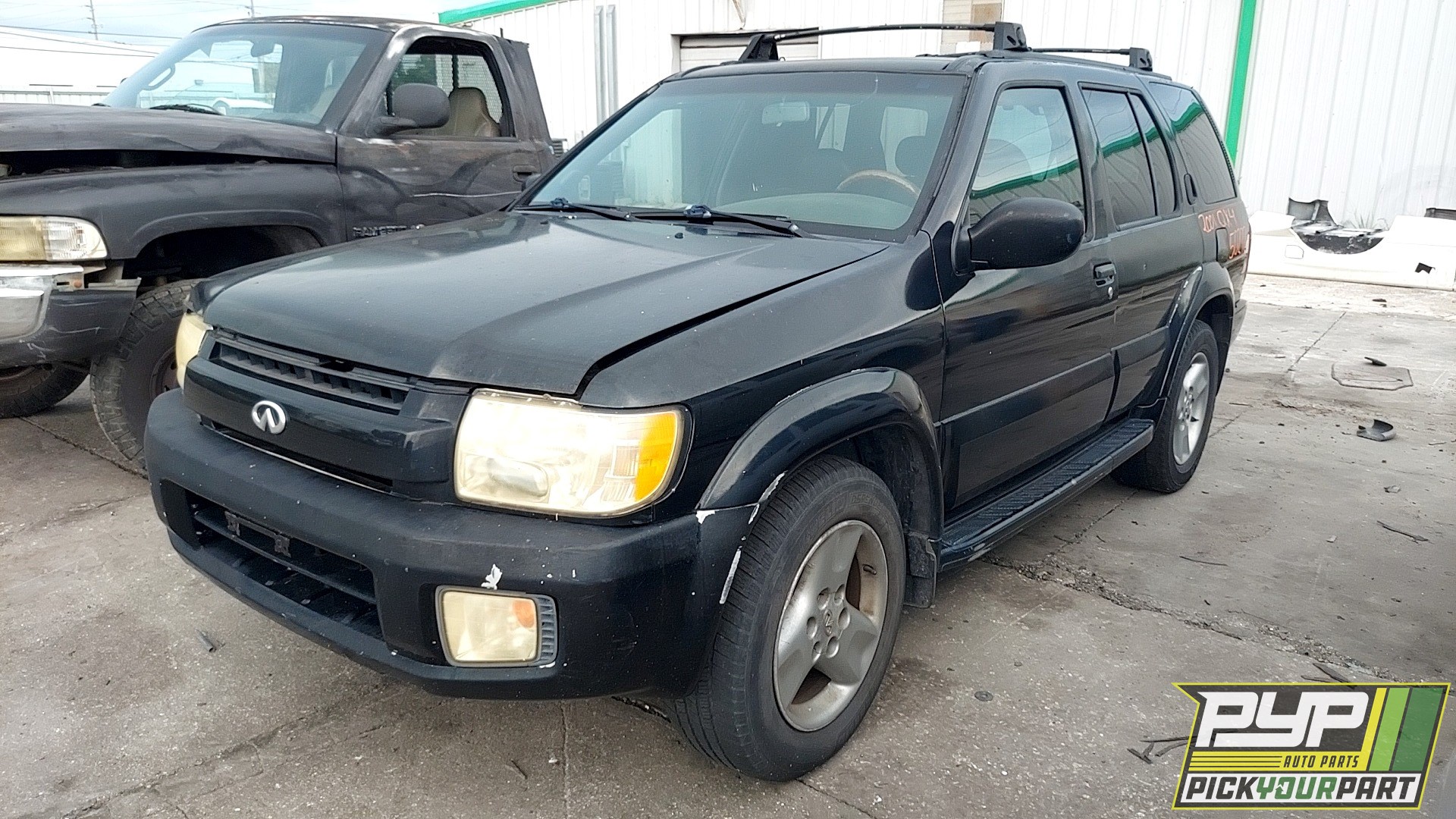 2001 INFINITI QX4 available for parts