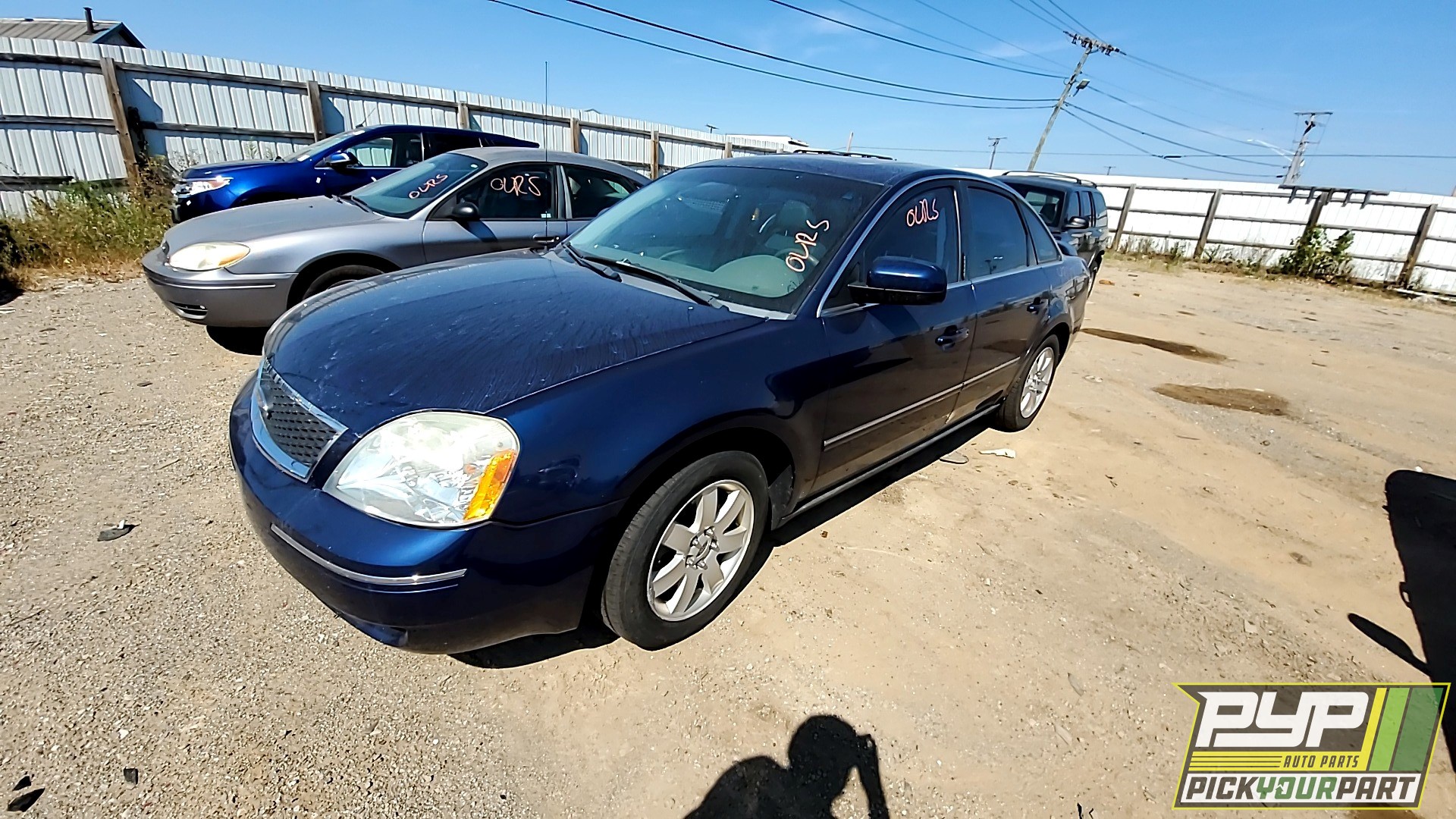 2005 FORD FIVE HUNDRED available for parts