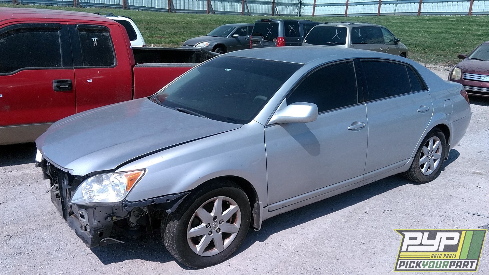 2008 TOYOTA AVALON available for parts