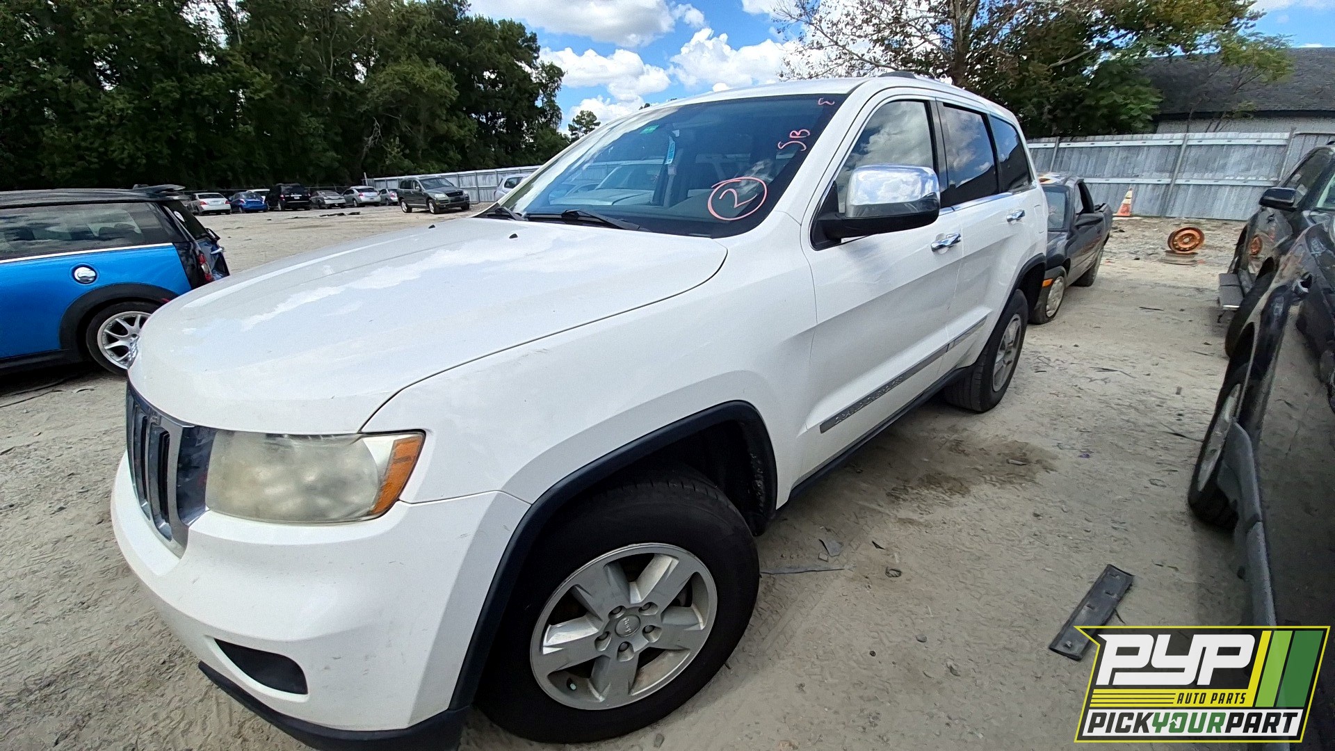 2012 JEEP GRAND CHEROKEE available for parts