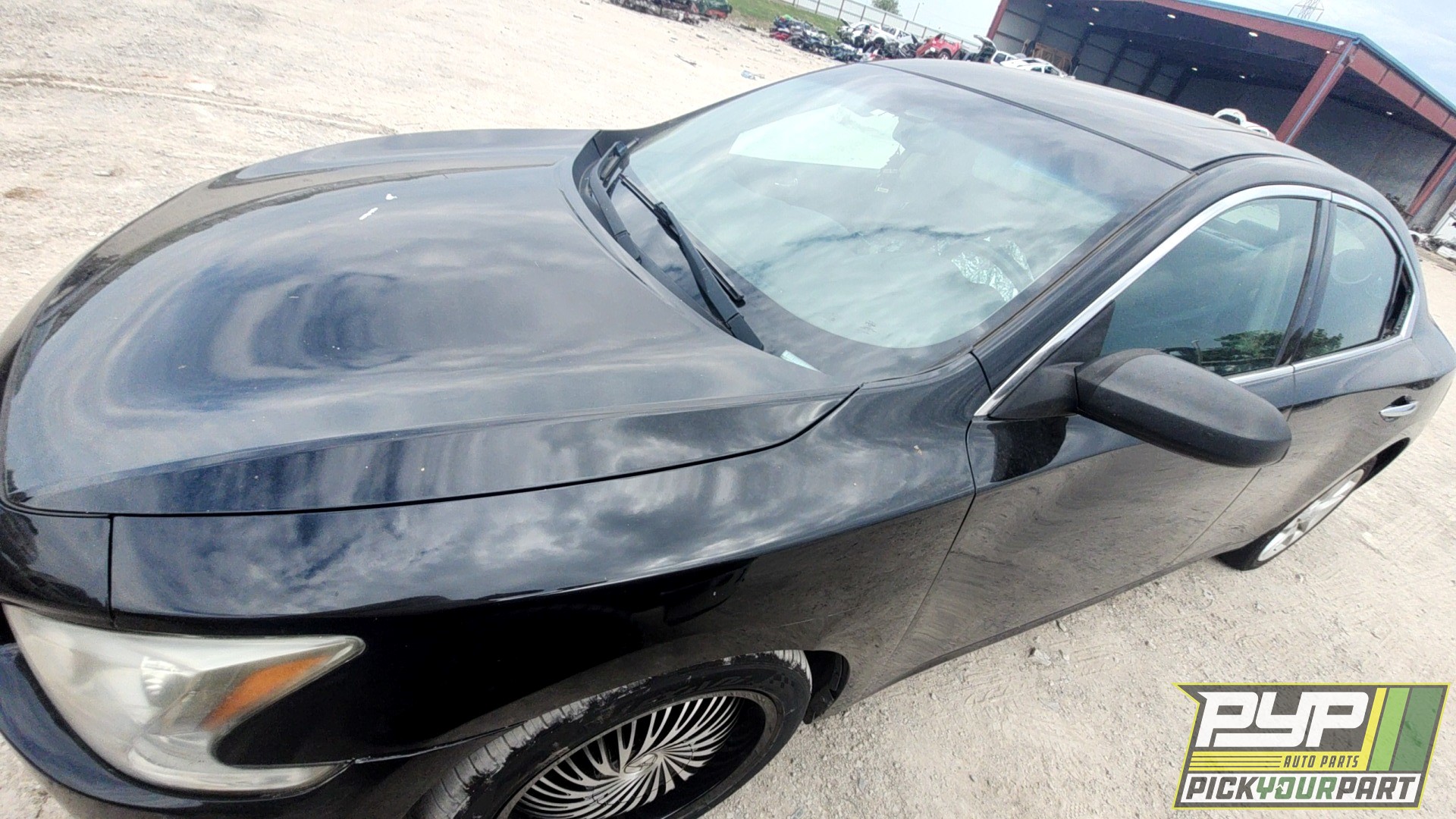 2013 NISSAN MAXIMA available for parts