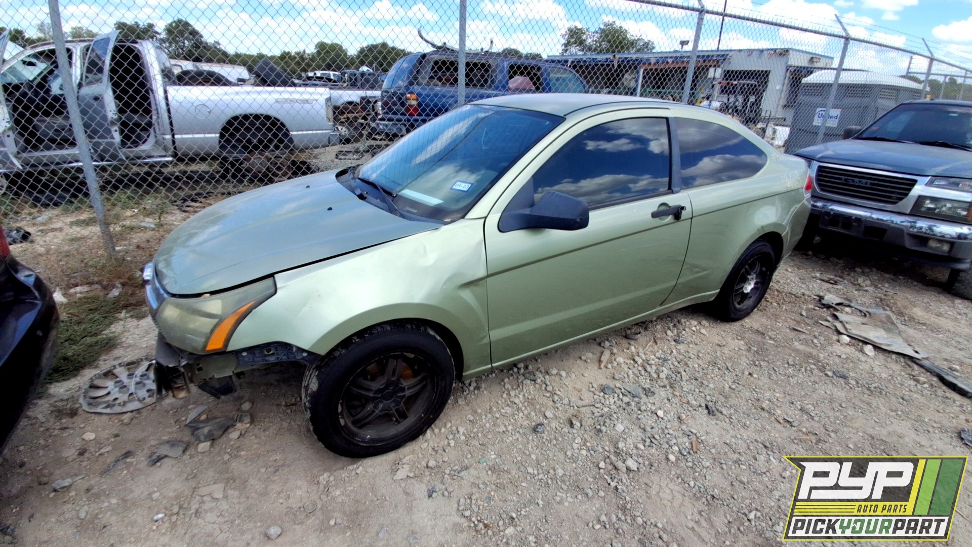 2008 FORD FOCUS available for parts