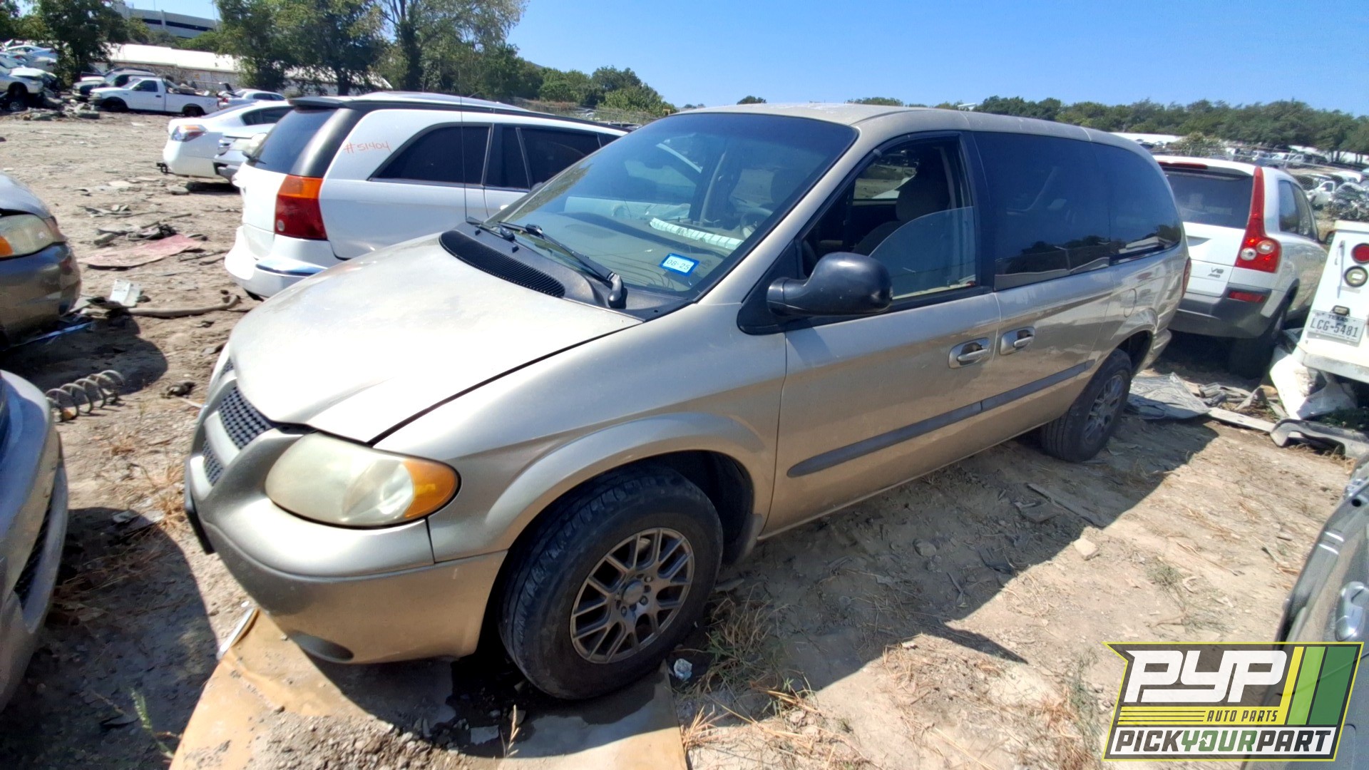 2002 DODGE GRAND CARAVAN available for parts