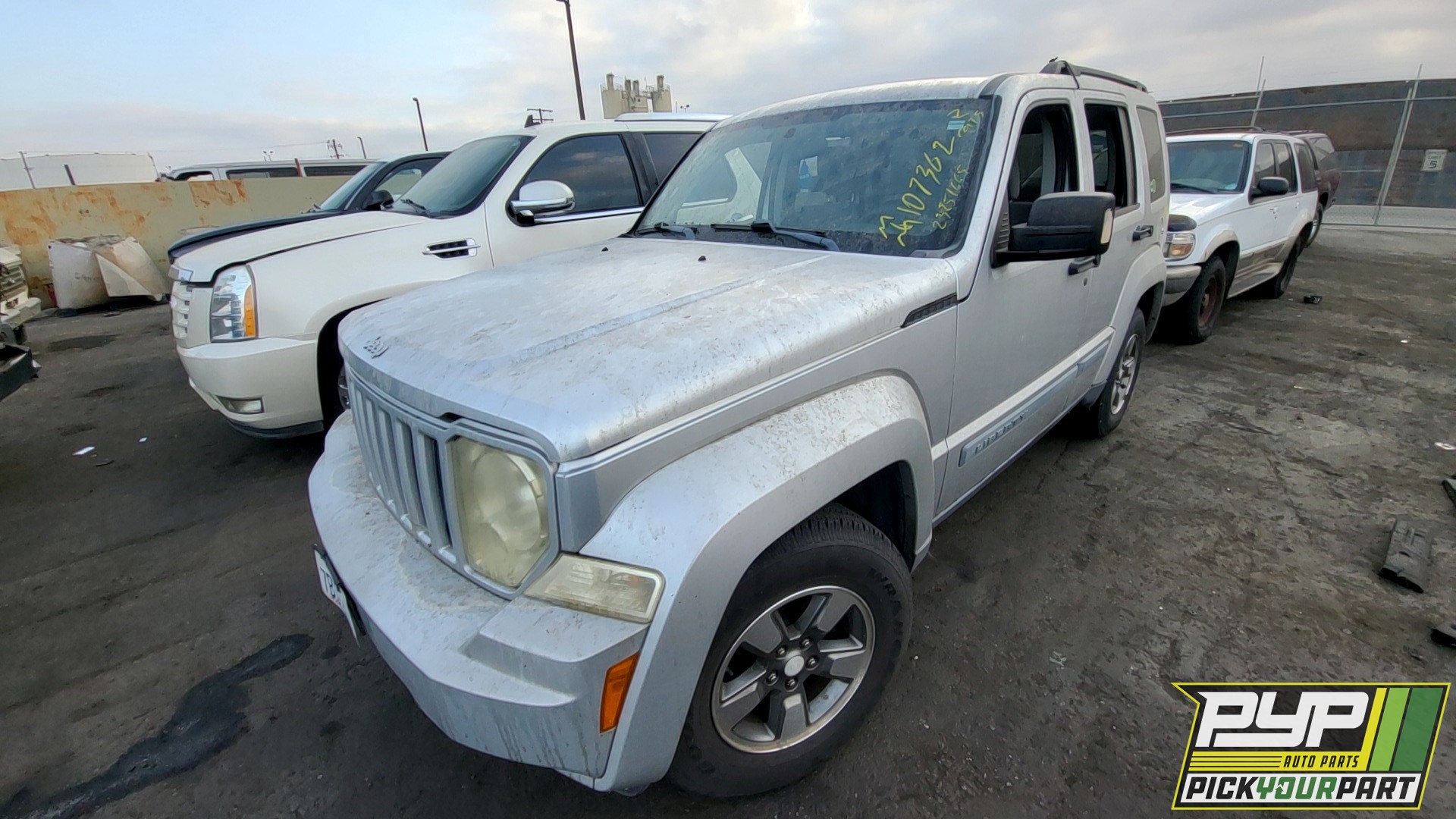 2008 JEEP LIBERTY available for parts