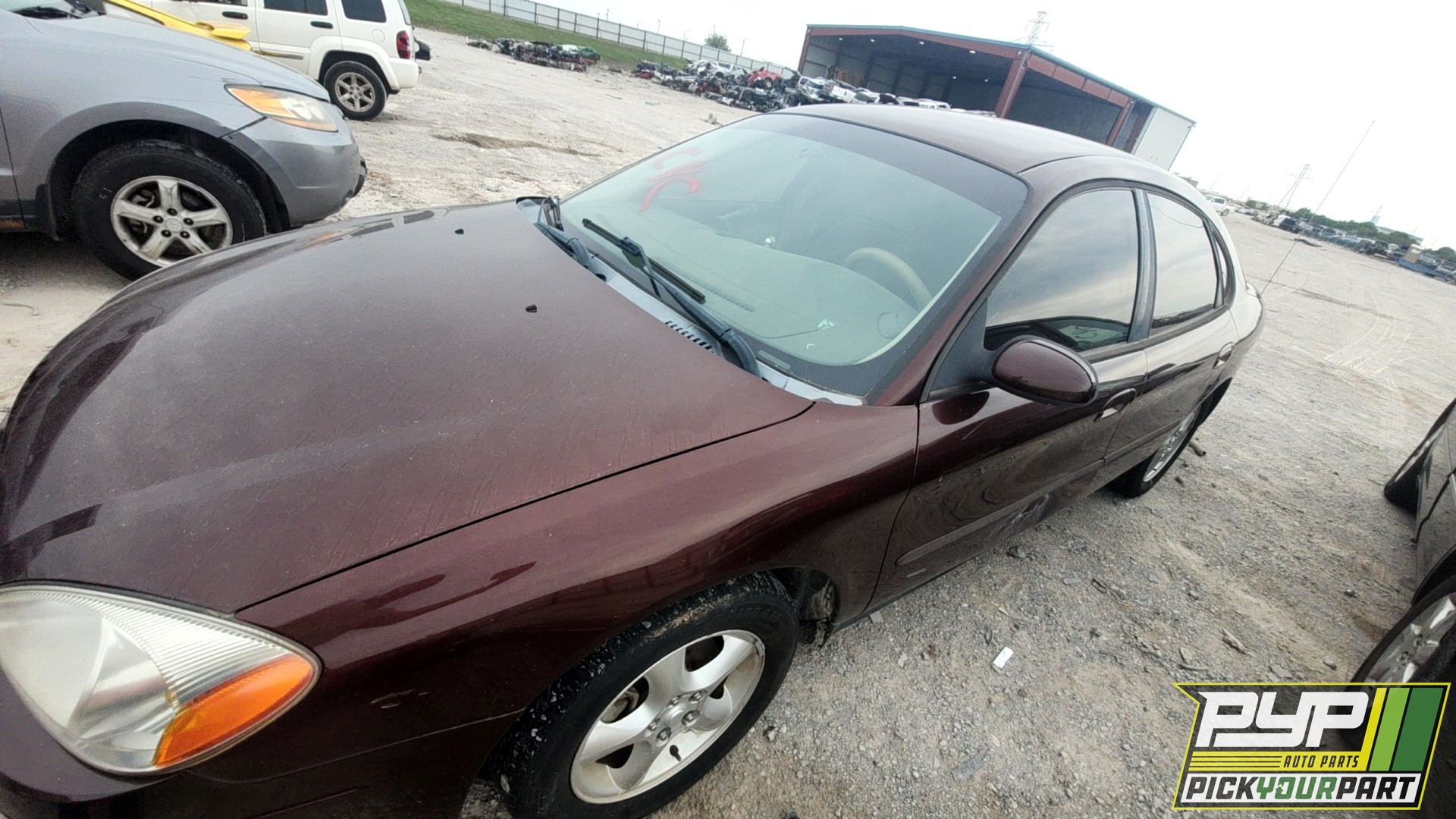 2001 FORD TAURUS available for parts