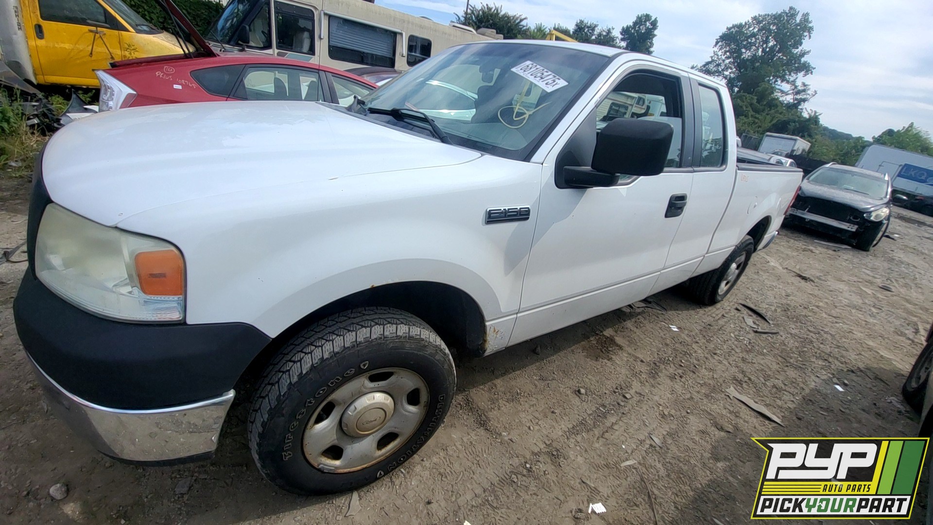 2005 FORD F-150 available for parts