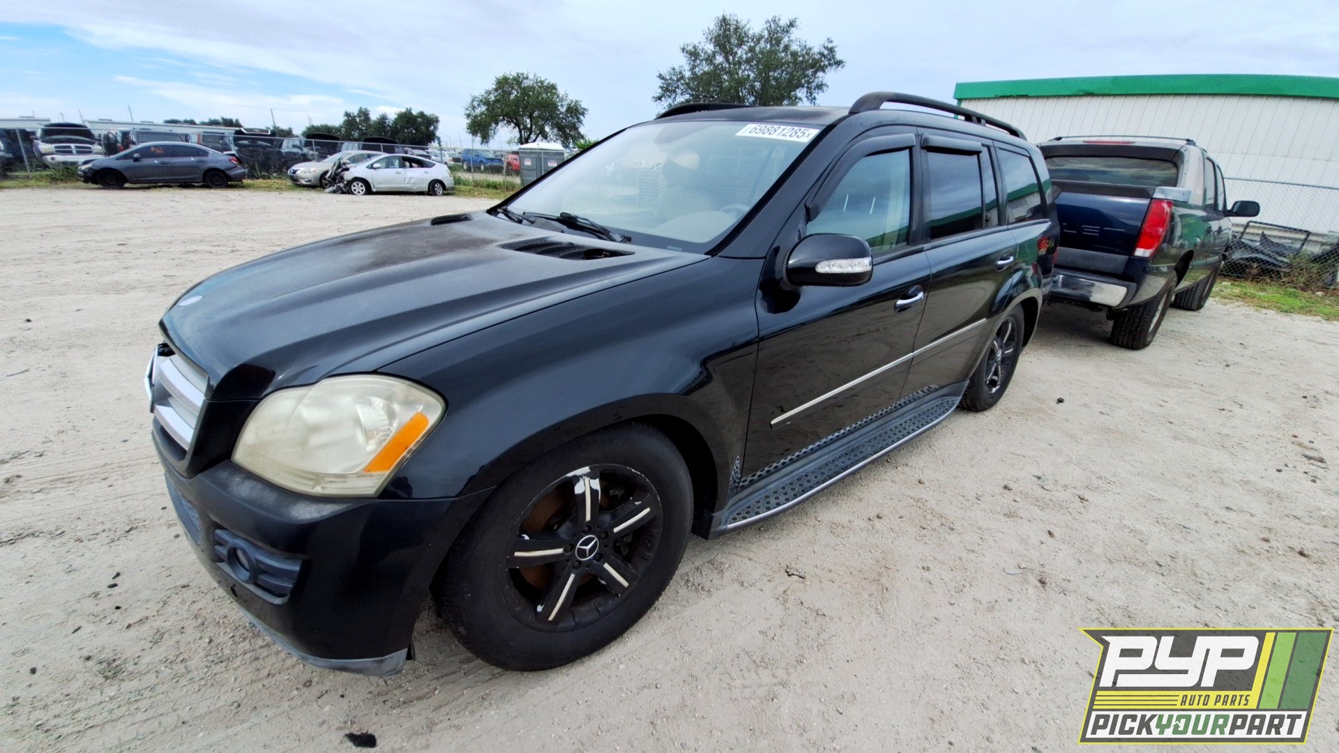 2007 MERCEDES-BENZ GL450 available for parts