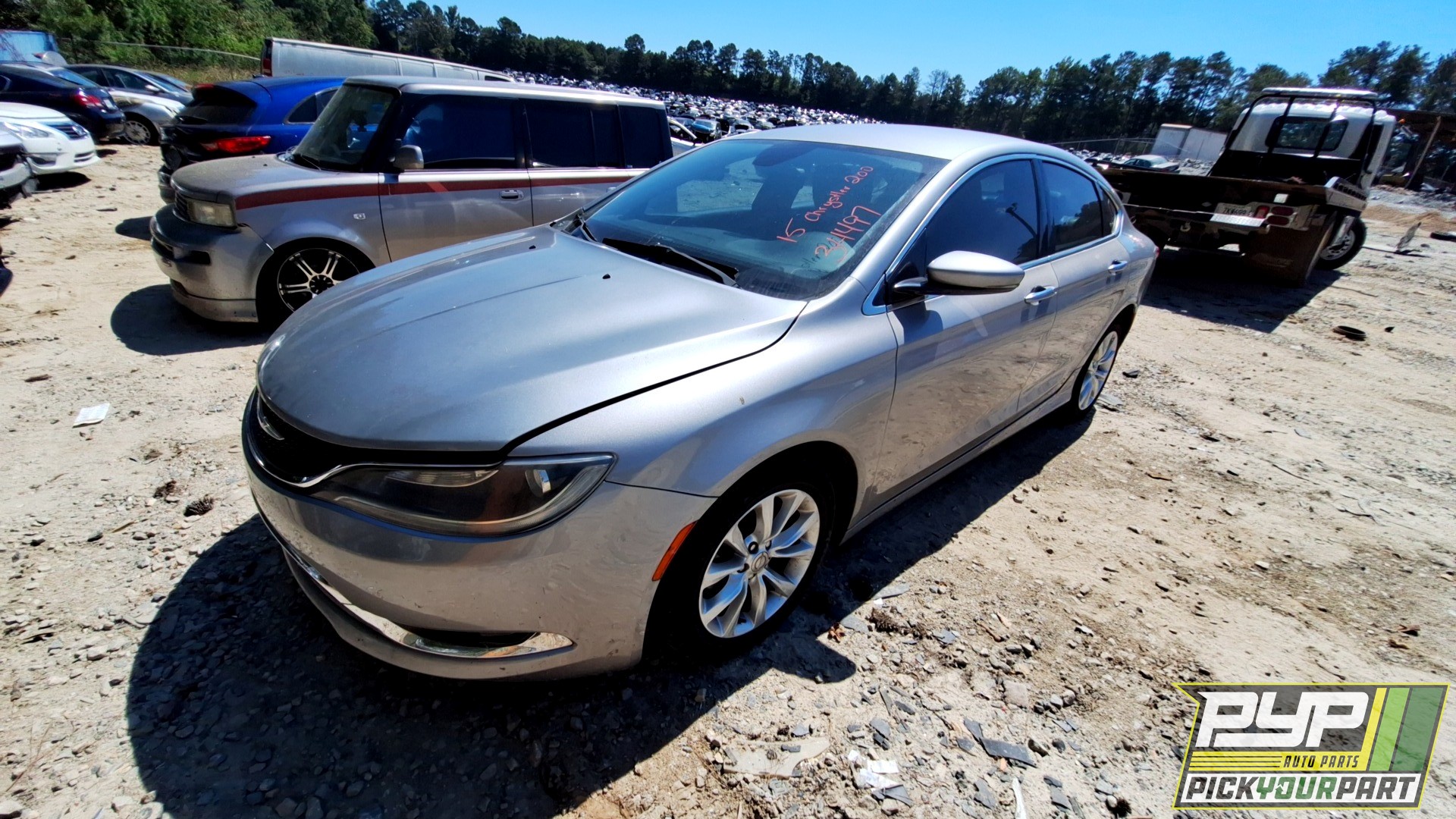 2015 CHRYSLER 200 partes disponibles
