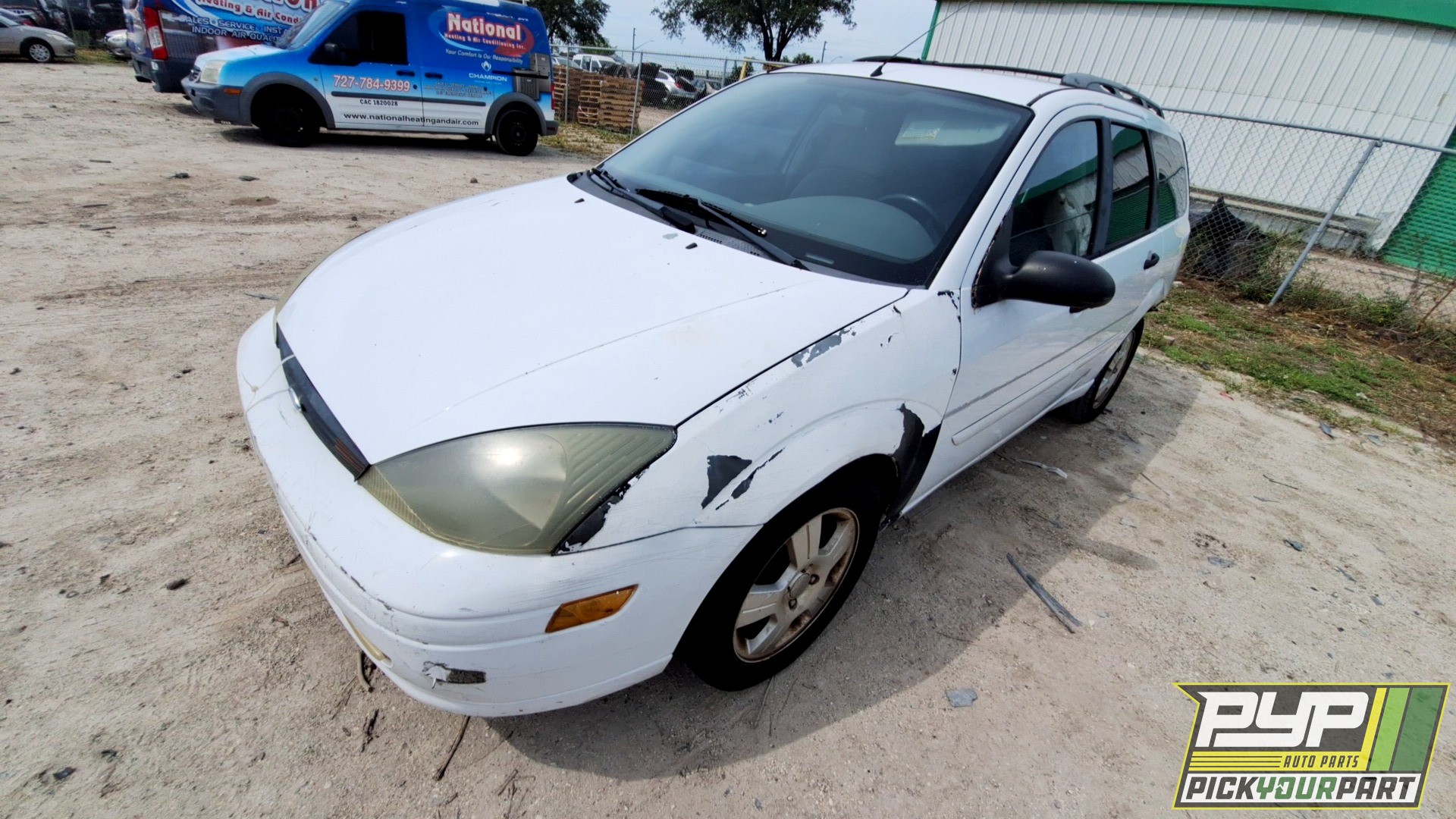 2003 FORD FOCUS available for parts