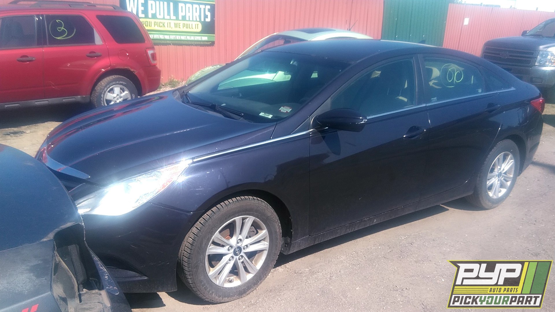 2011 HYUNDAI SONATA available for parts