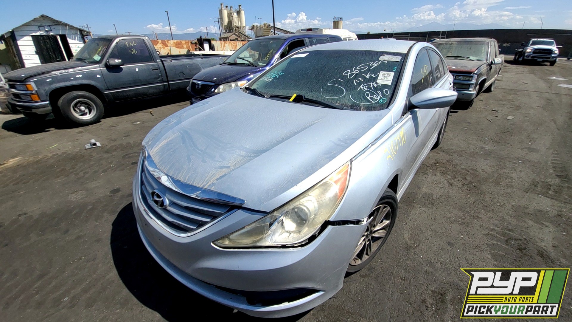2014 HYUNDAI SONATA available for parts