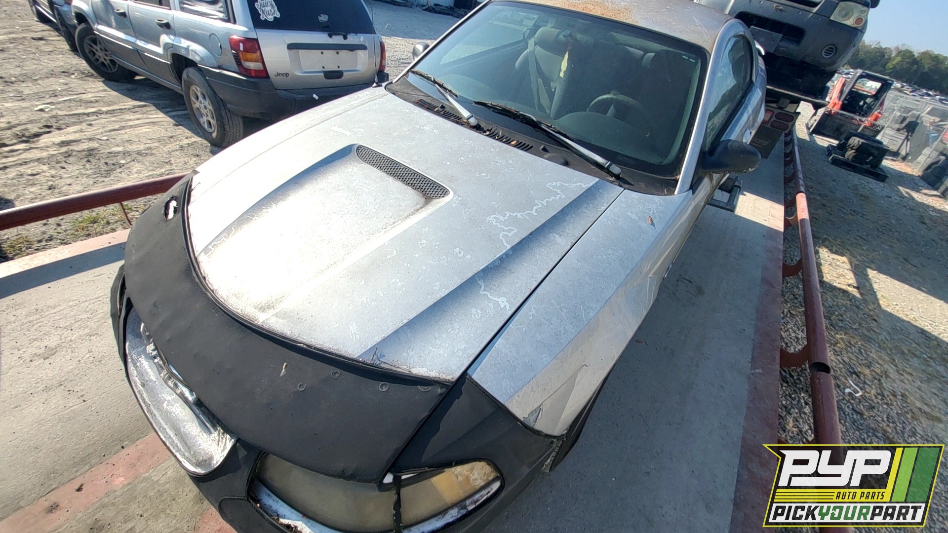 2002 FORD MUSTANG available for parts