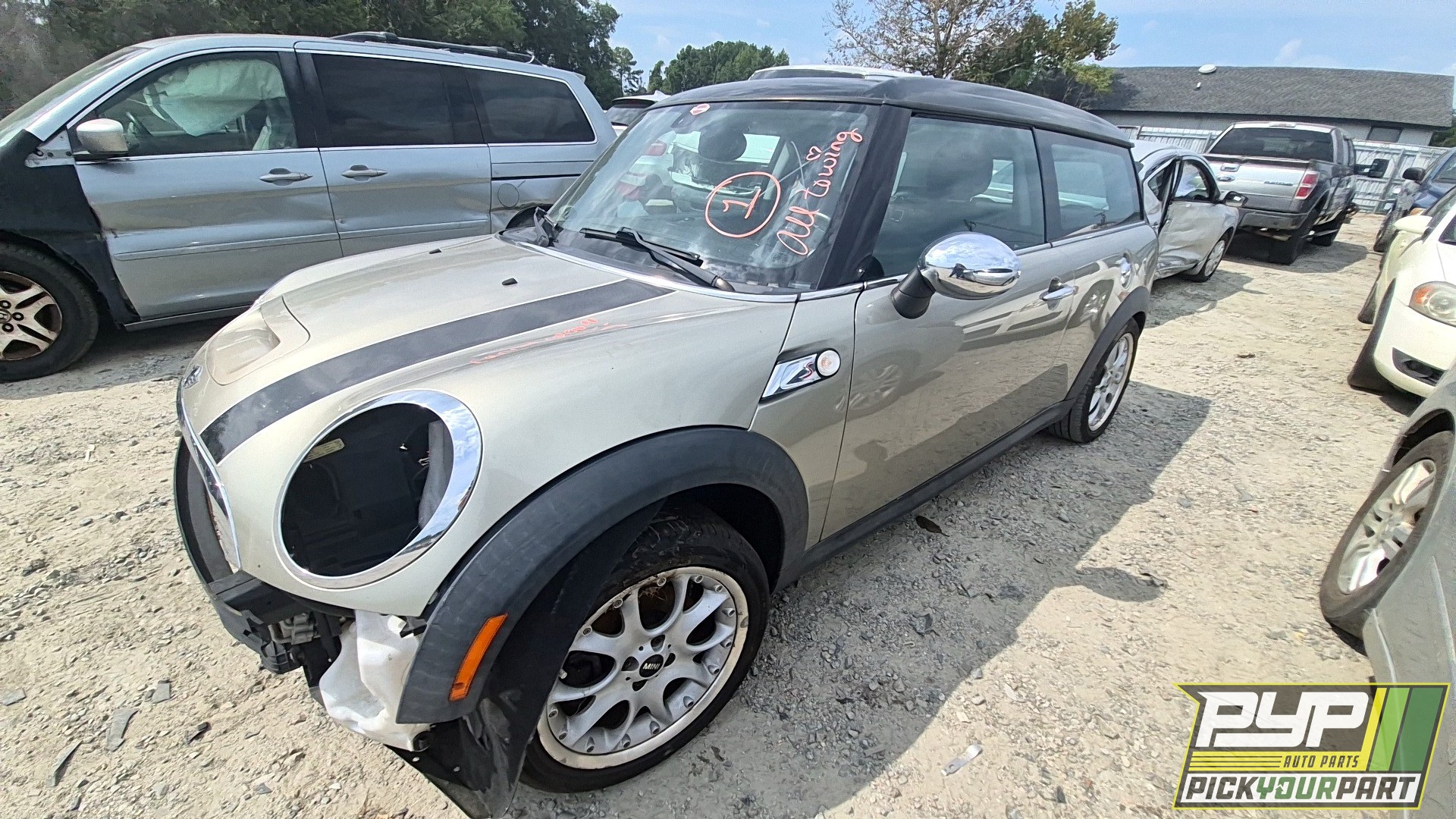 2008 MINI COOPER partes disponibles