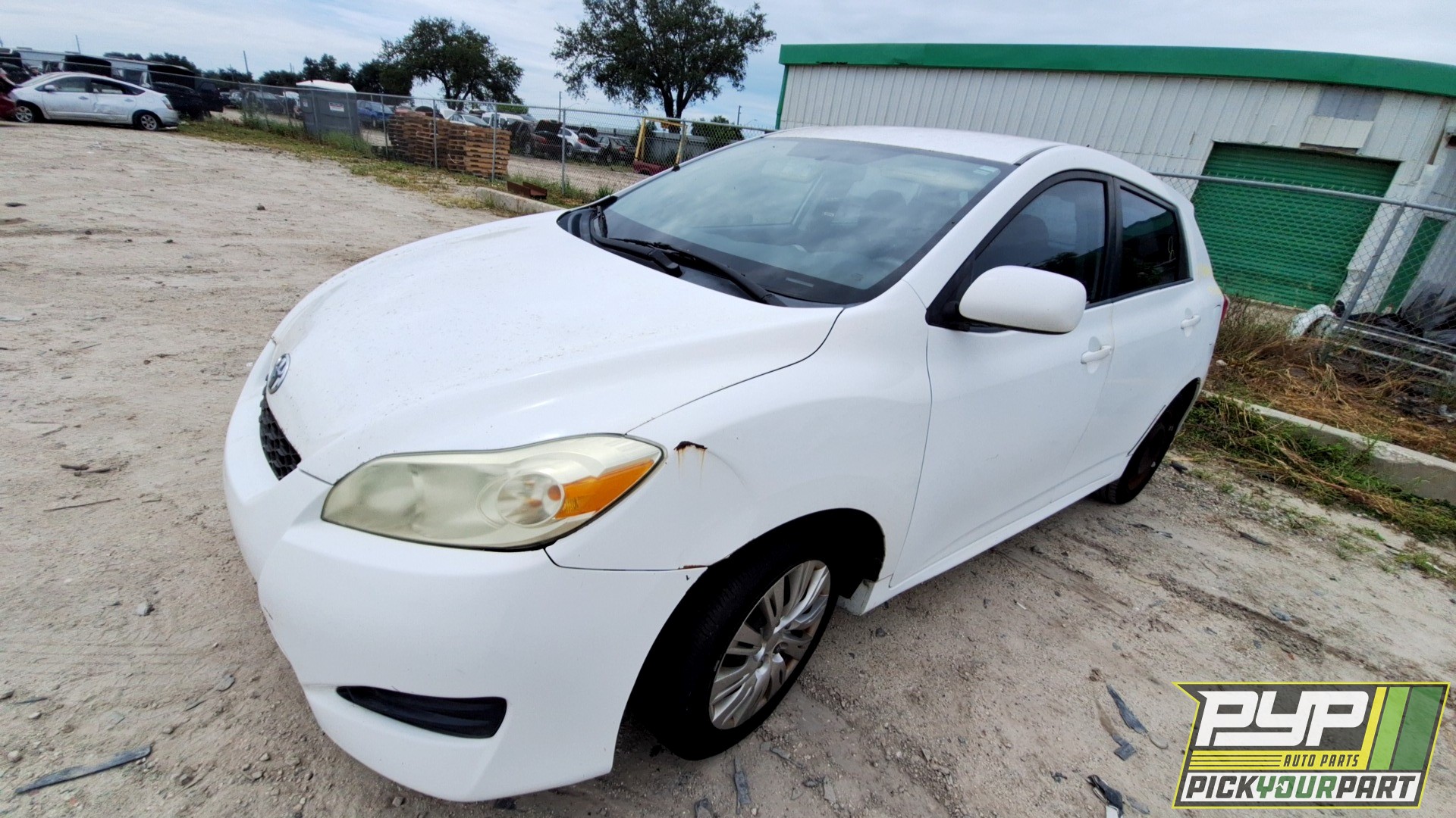 2009 TOYOTA MATRIX available for parts