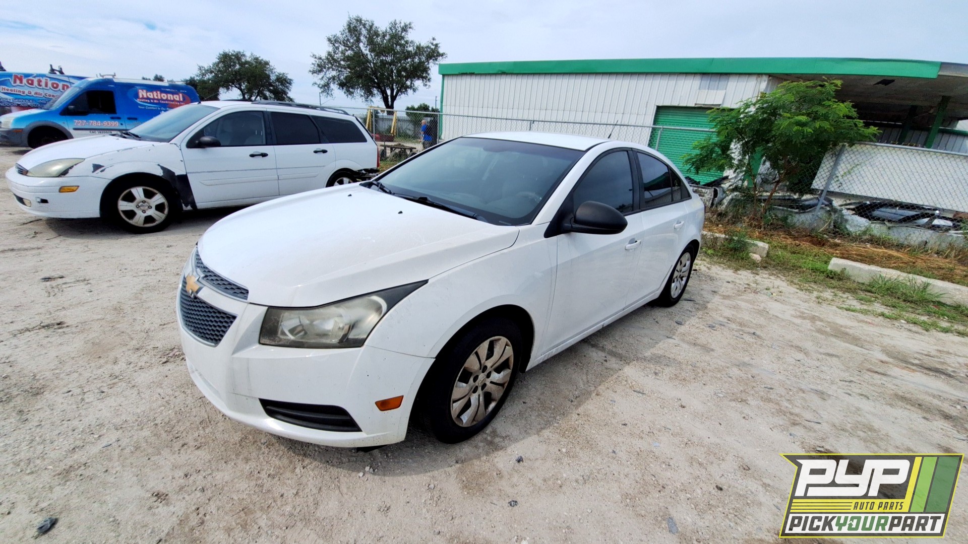 2014 CHEVROLET CRUZE available for parts