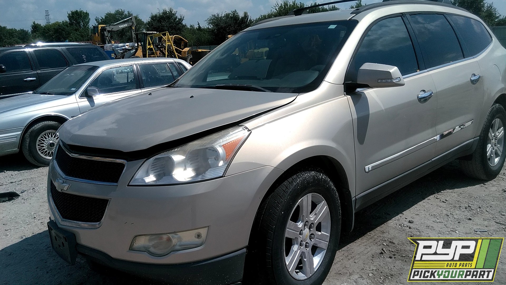 2009 CHEVROLET TRAVERSE available for parts