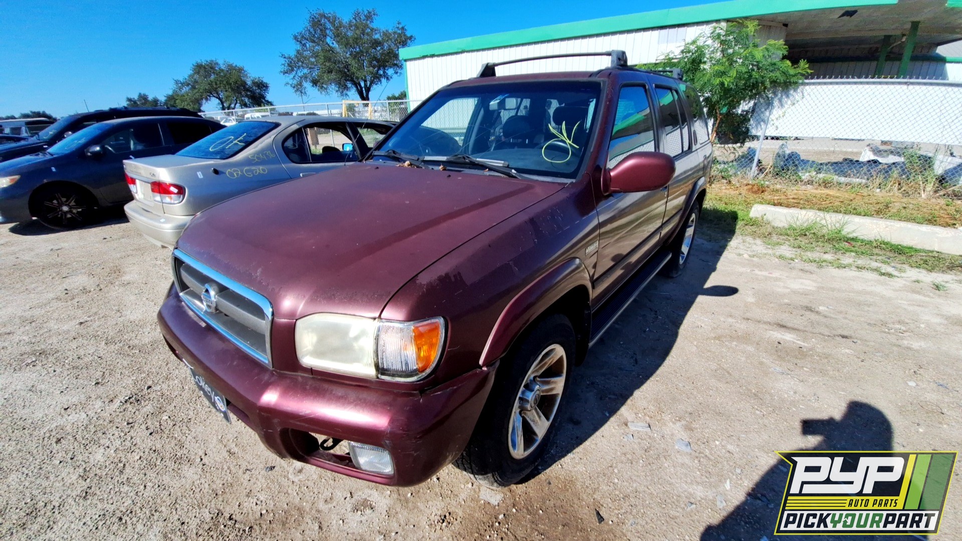 2004 NISSAN PATHFINDER available for parts