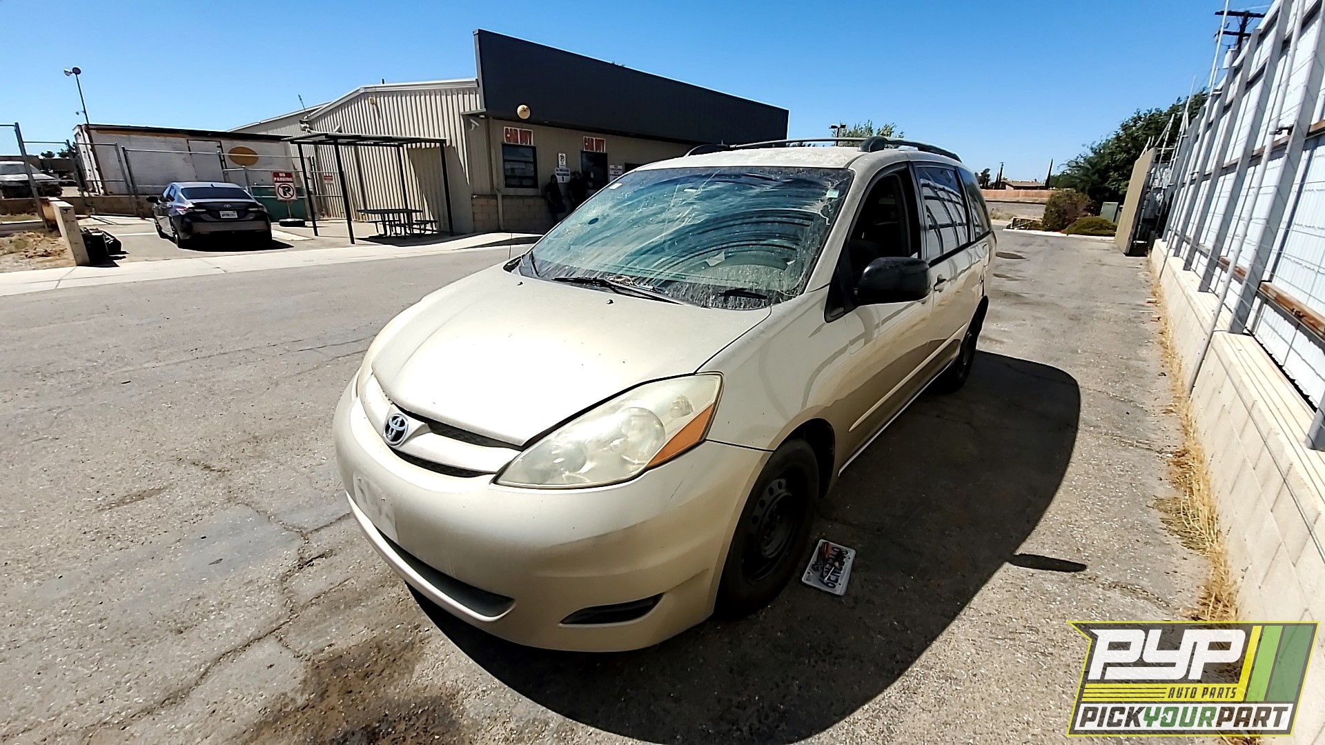 2007 TOYOTA SIENNA available for parts