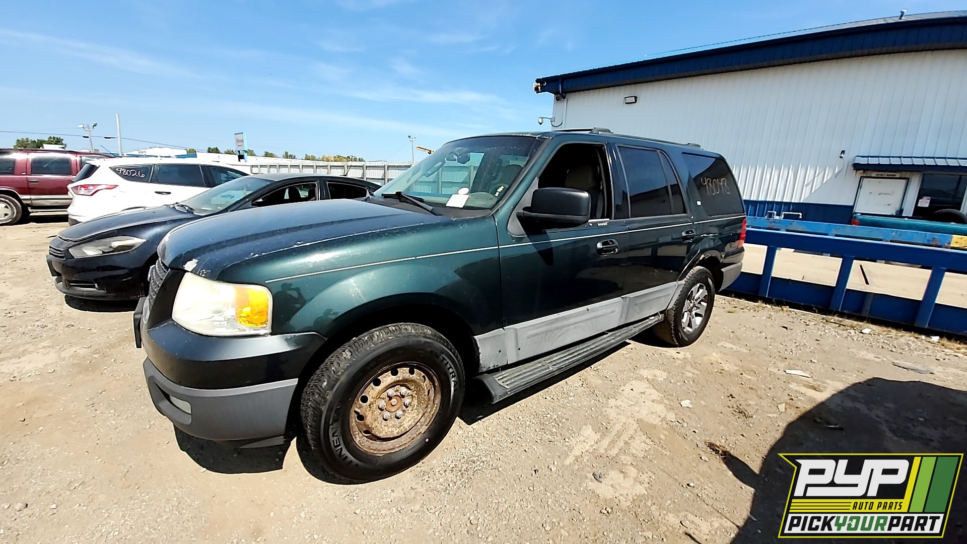 2004 FORD EXPEDITION available for parts