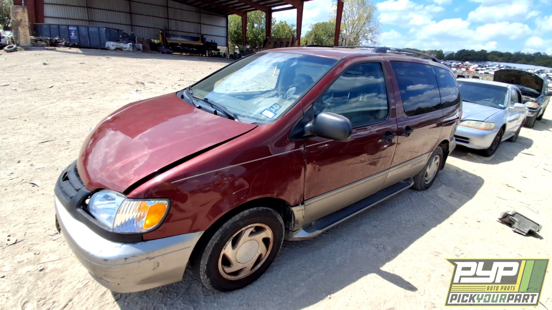 2002 TOYOTA SIENNA available for parts