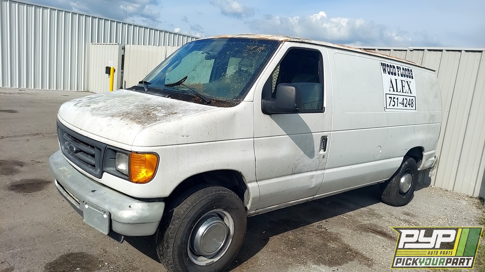 2004 FORD E-250 partes disponibles