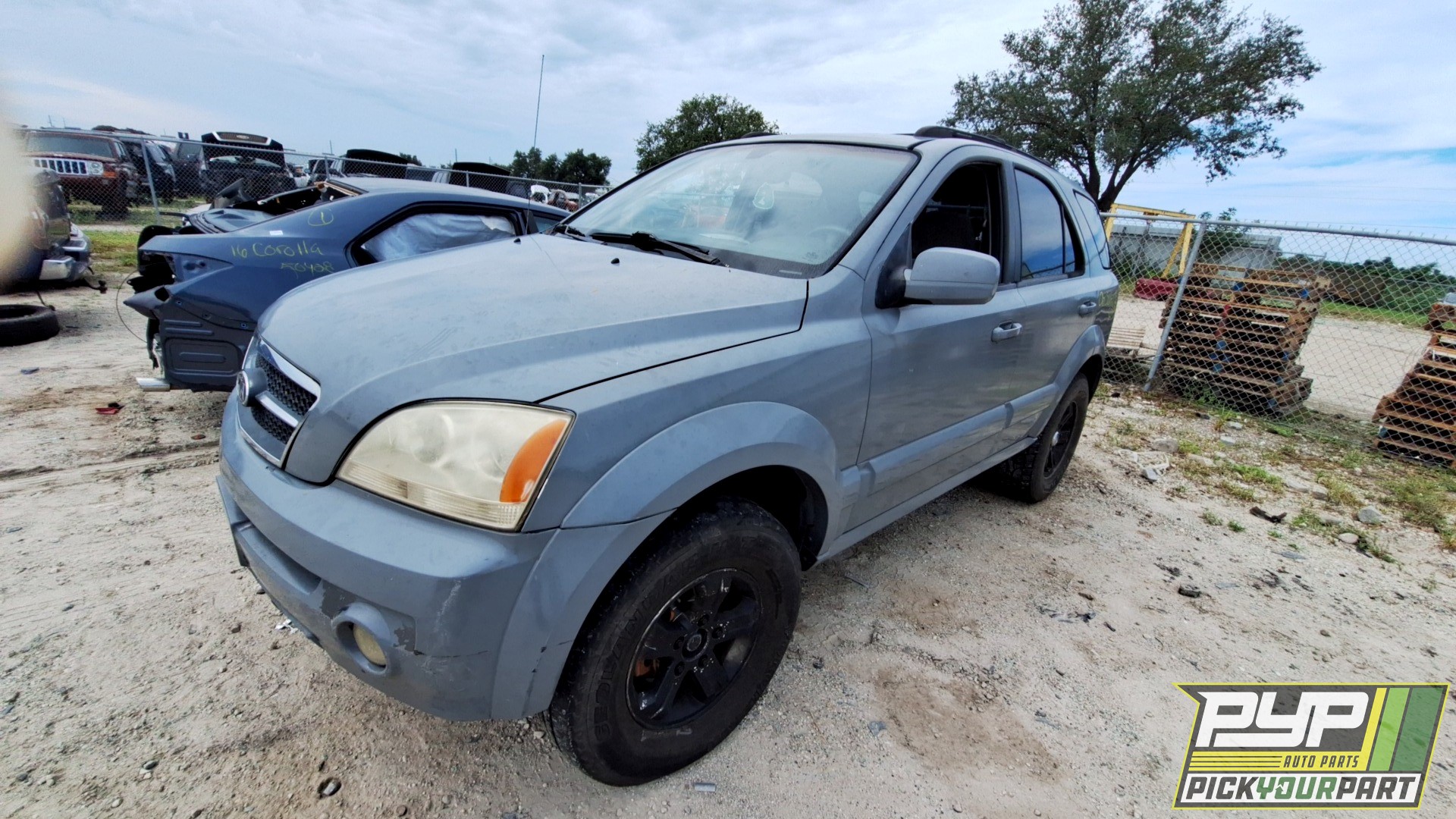 2006 KIA SORENTO available for parts