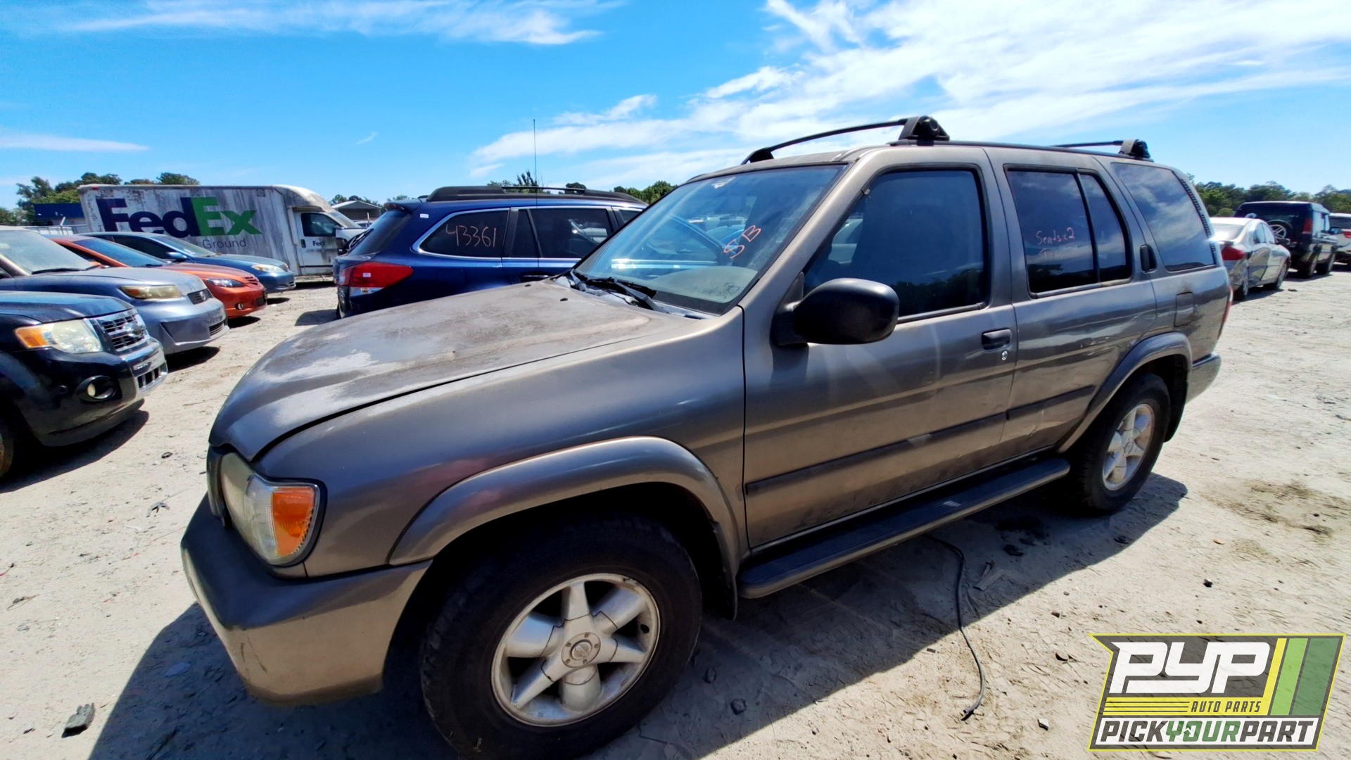 2001 NISSAN PATHFINDER available for parts
