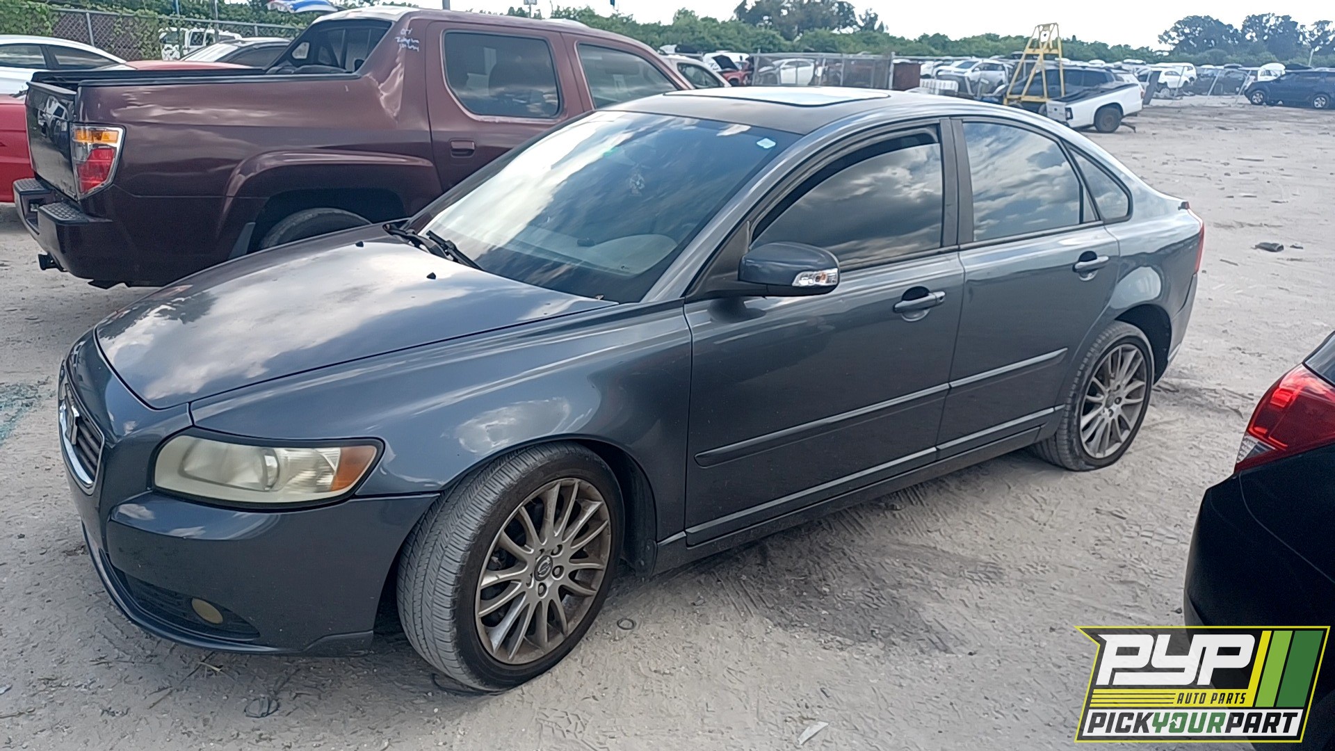 2009 VOLVO S40 partes disponibles
