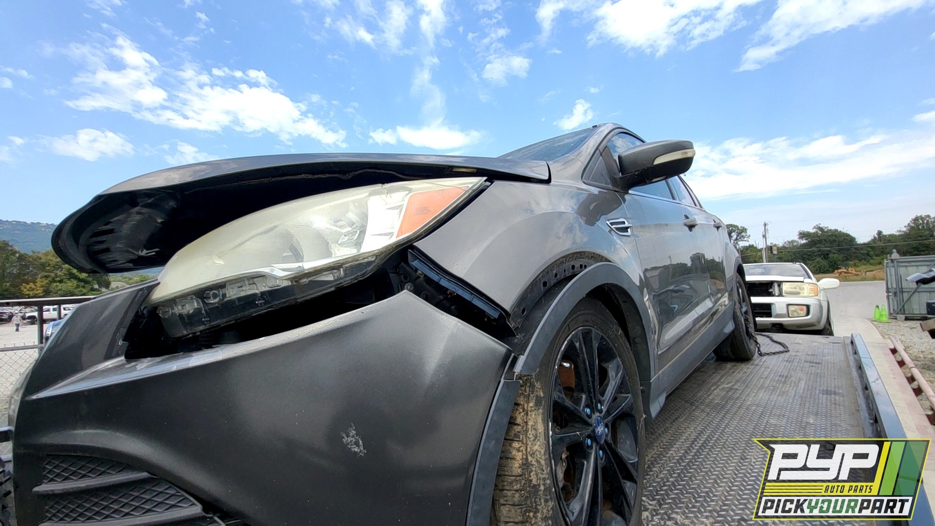 2013 FORD ESCAPE available for parts