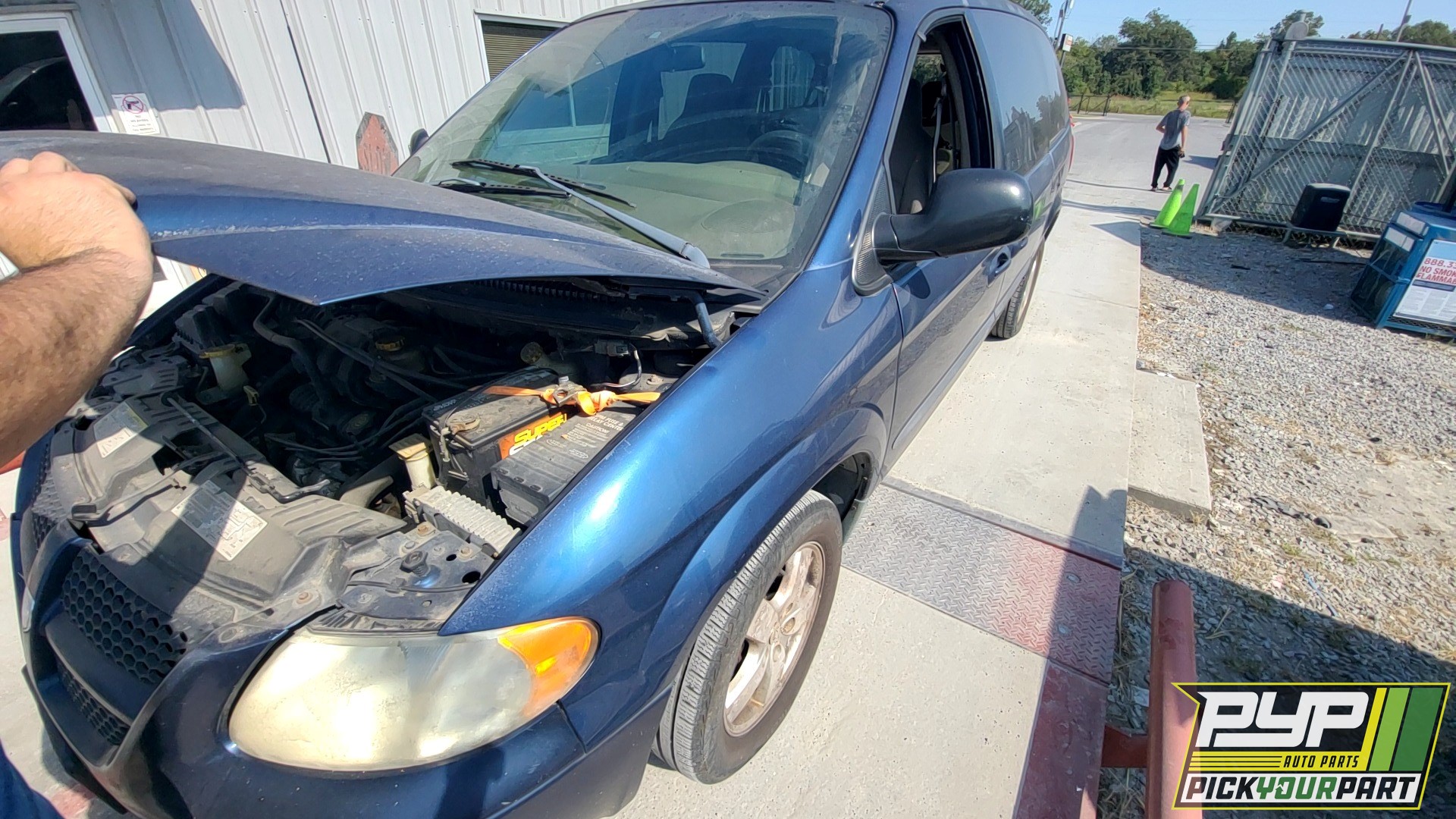 2003 DODGE GRAND CARAVAN available for parts