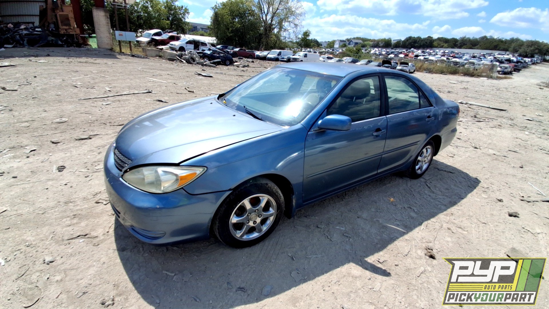 2004 TOYOTA CAMRY available for parts