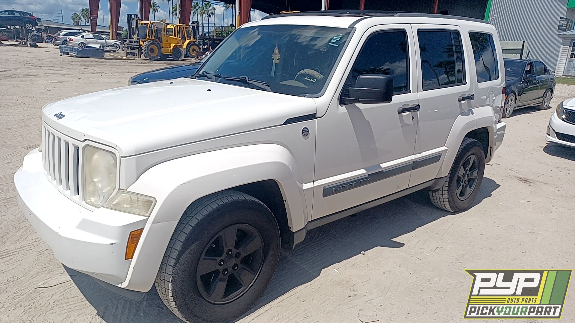 2008 JEEP LIBERTY available for parts
